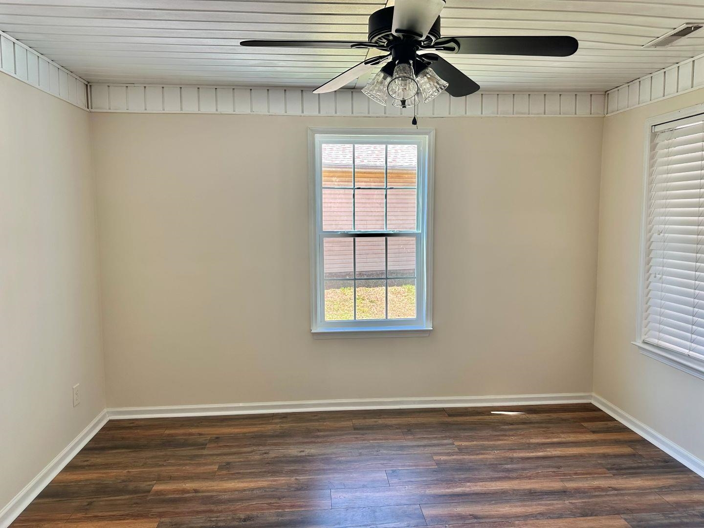 1616 Langley Dr. Property Photo 34