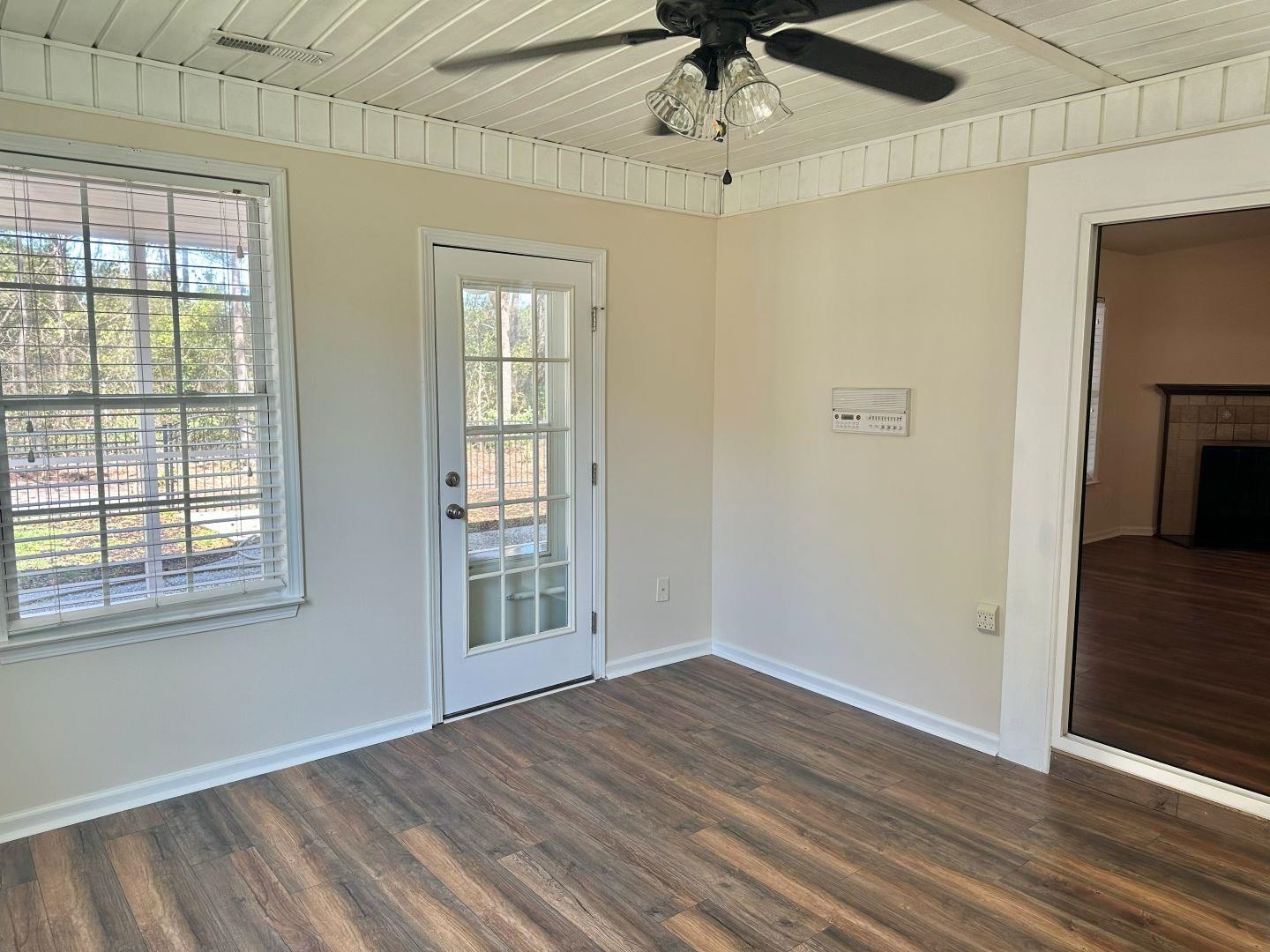1616 Langley Dr. Property Photo 35