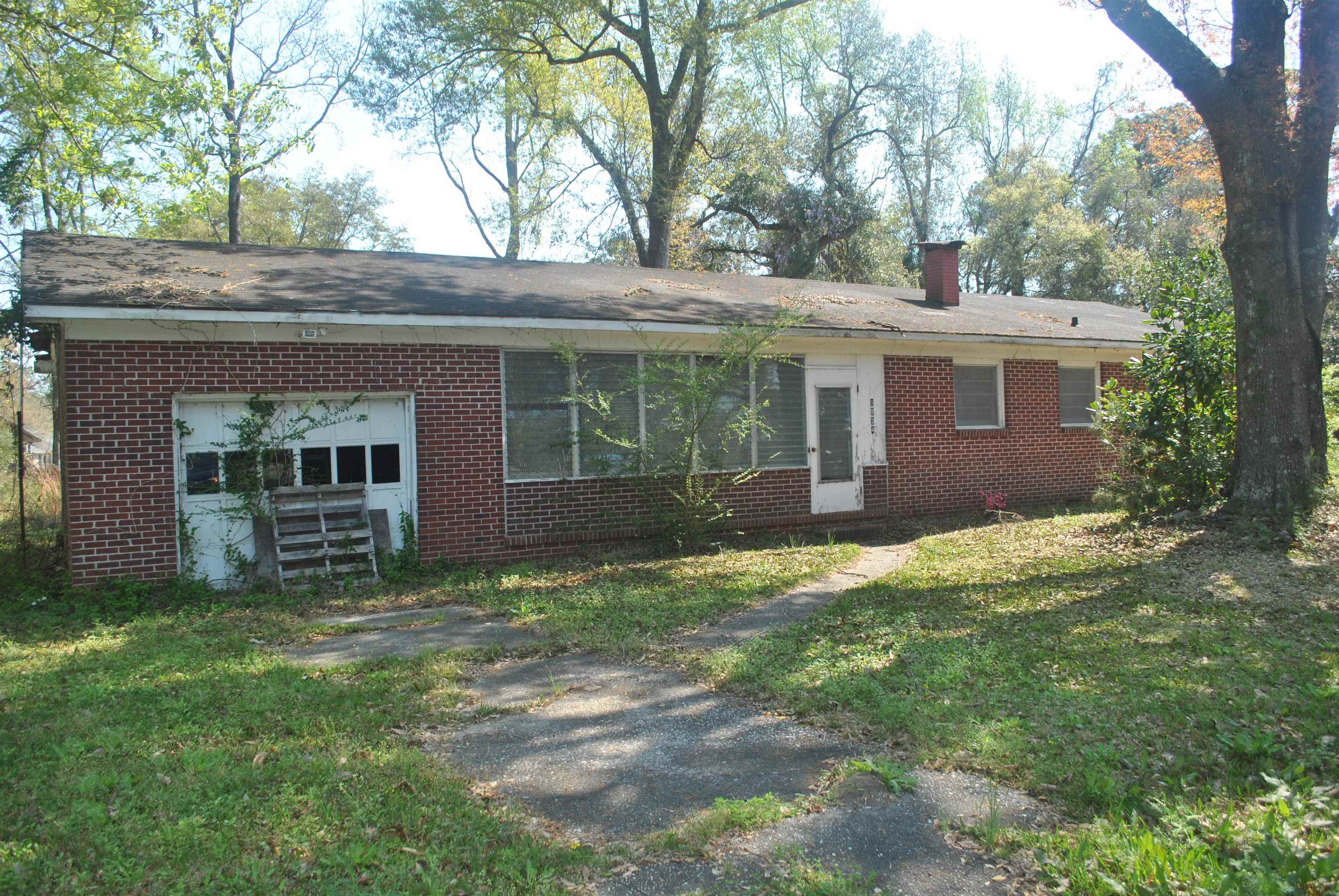 1834 Sumter St. Property Photo 1