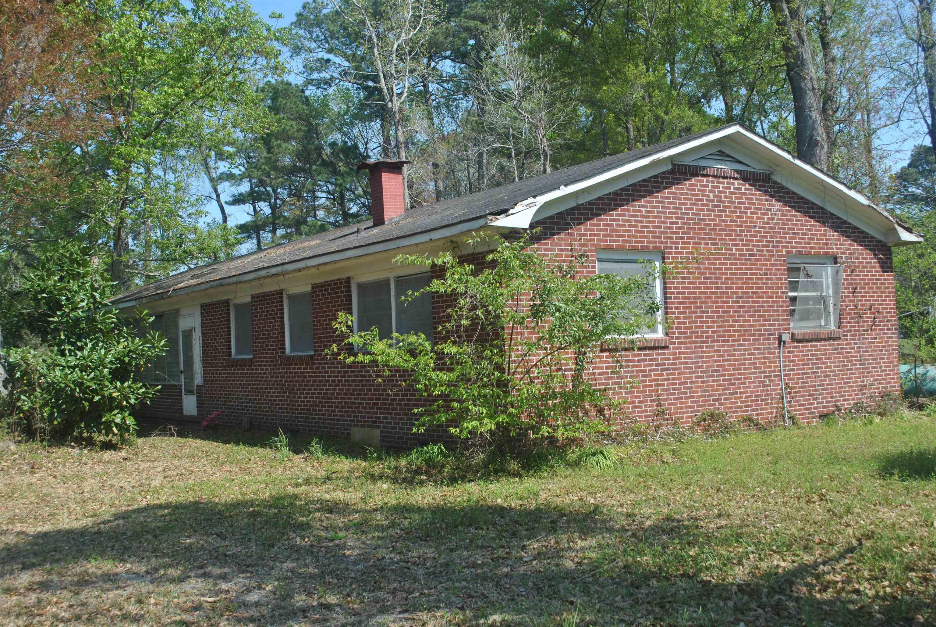 1834 Sumter St. Property Photo 2