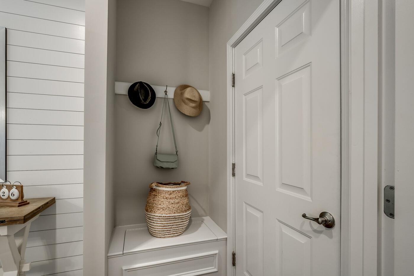 2632 Hartington St Property Photo 15