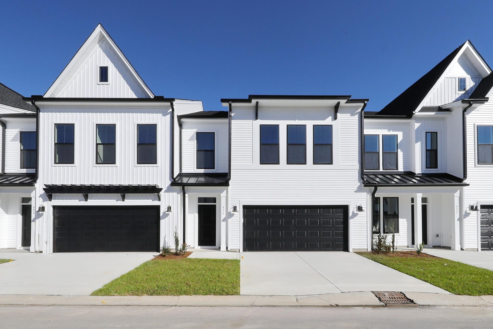 476 Ireland Way Property Photo 1