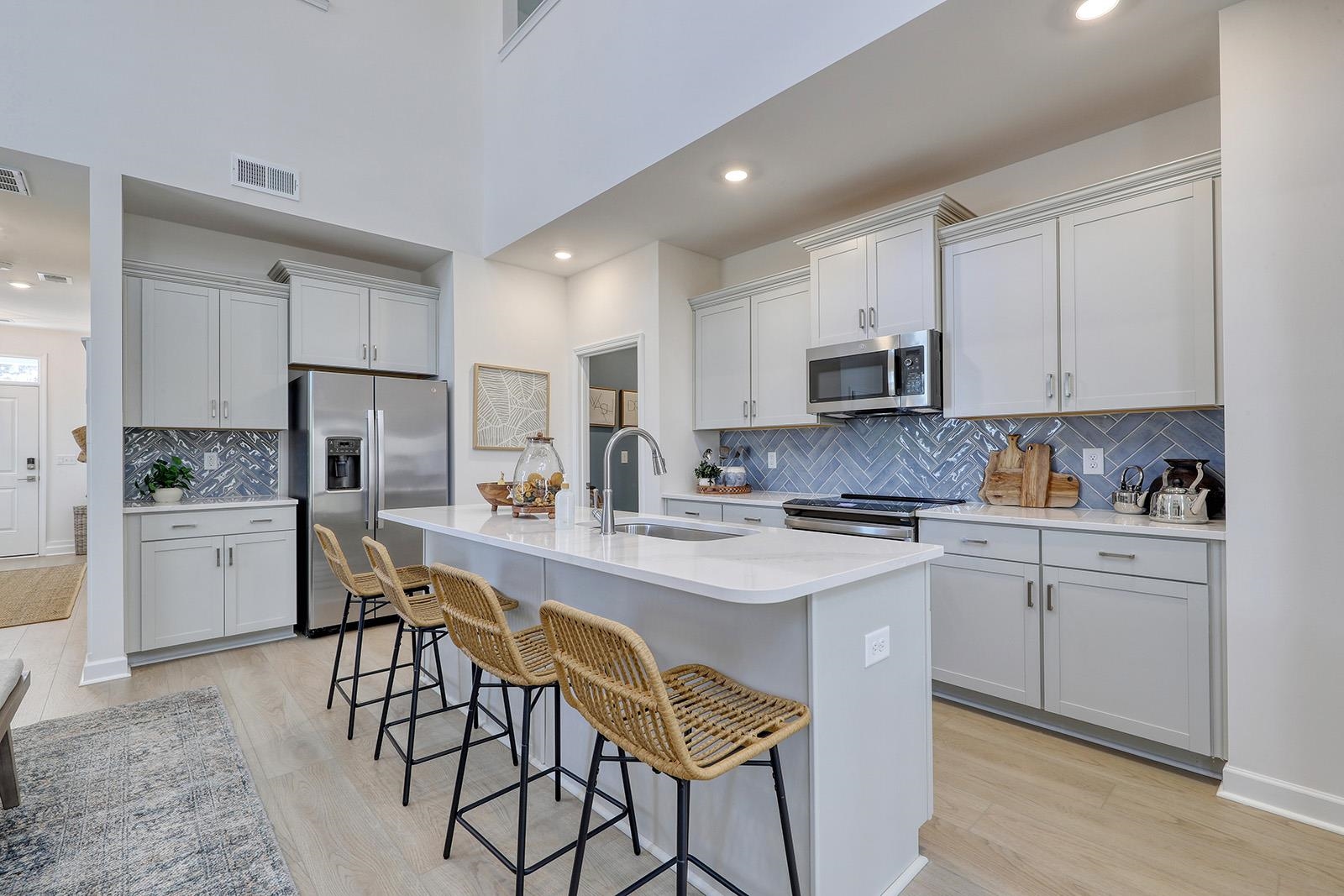 476 Ireland Way Property Photo 11