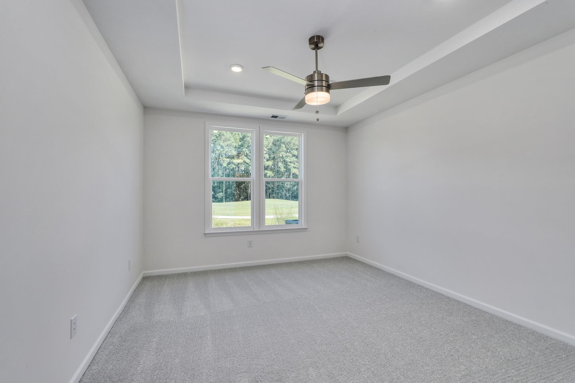 472 Ireland Way Property Photo 10