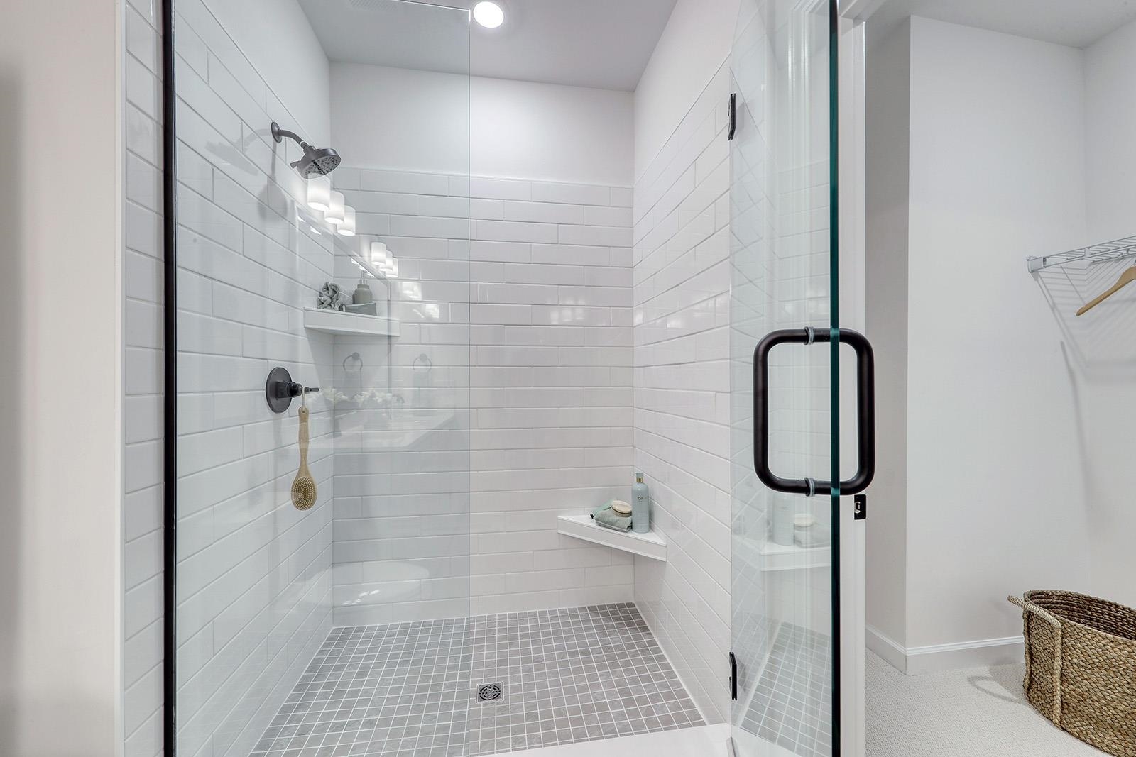 472 Ireland Way Property Photo 14