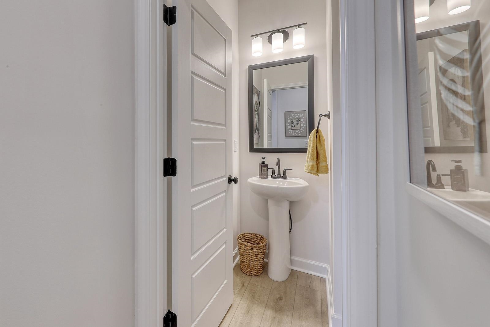472 Ireland Way Property Photo 17