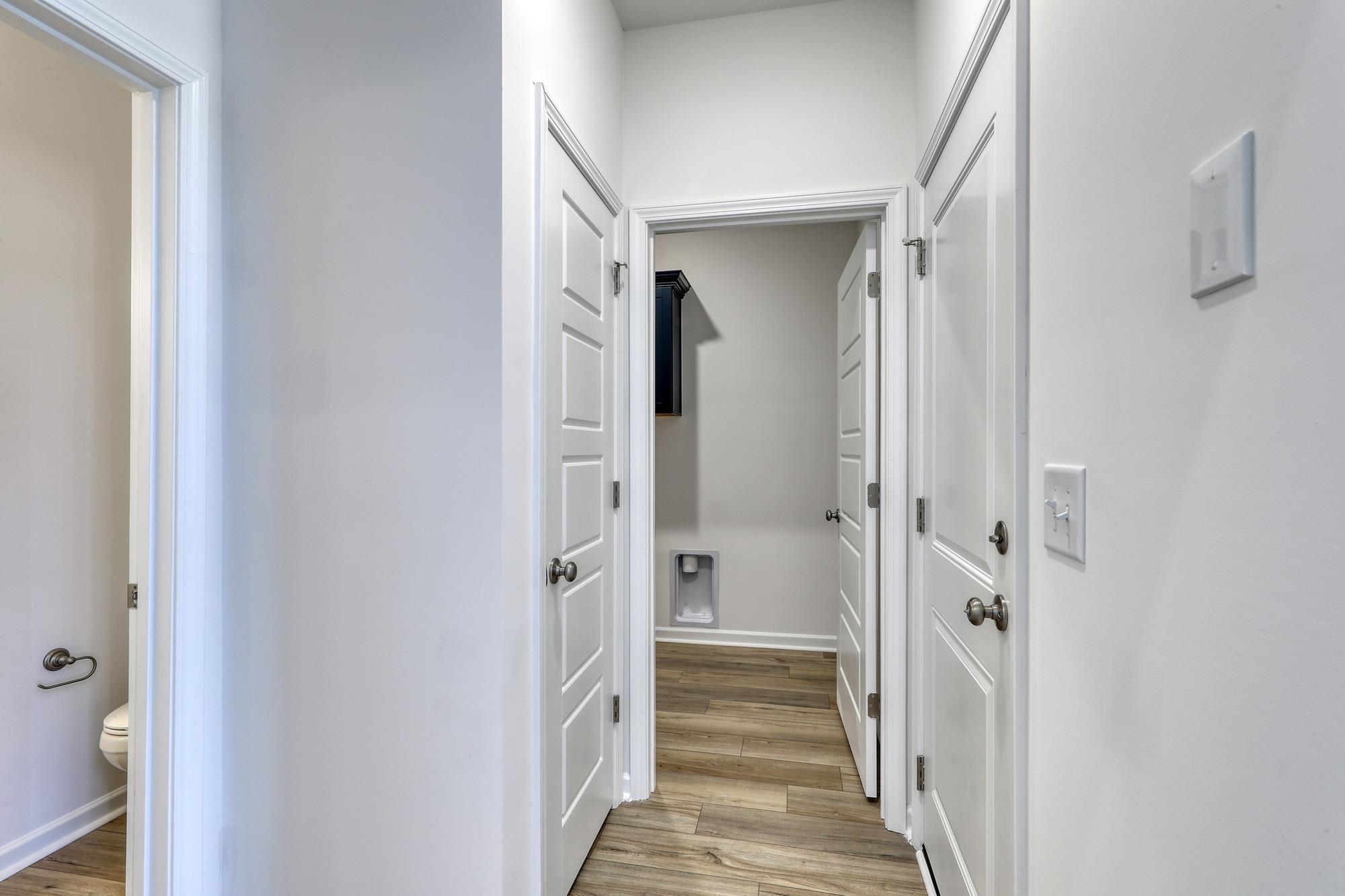 472 Ireland Way Property Photo 17