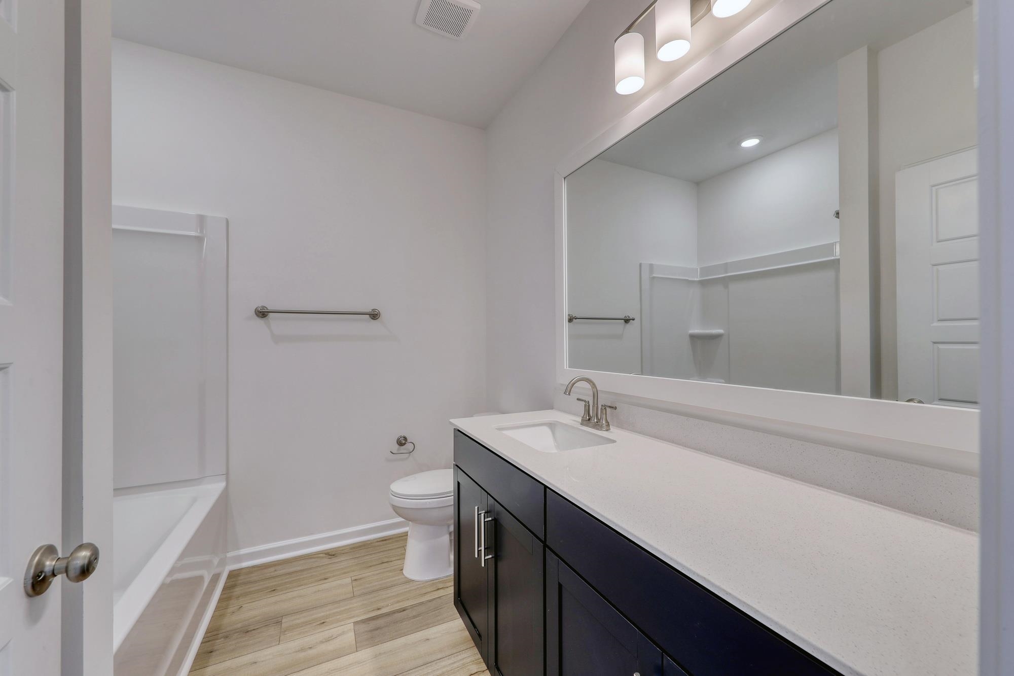 472 Ireland Way Property Photo 28