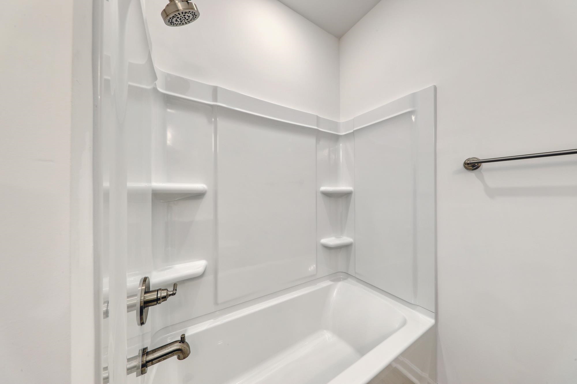 472 Ireland Way Property Photo 29