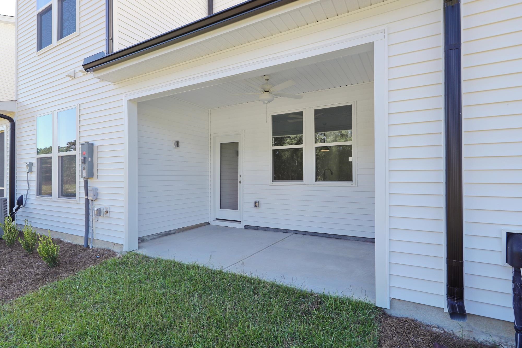 472 Ireland Way Property Photo 34