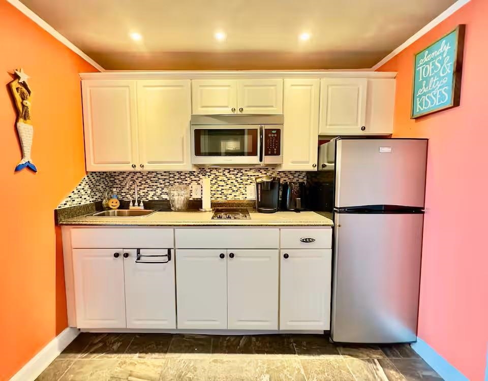 6803 N Ocean Blvd. Property Photo 6