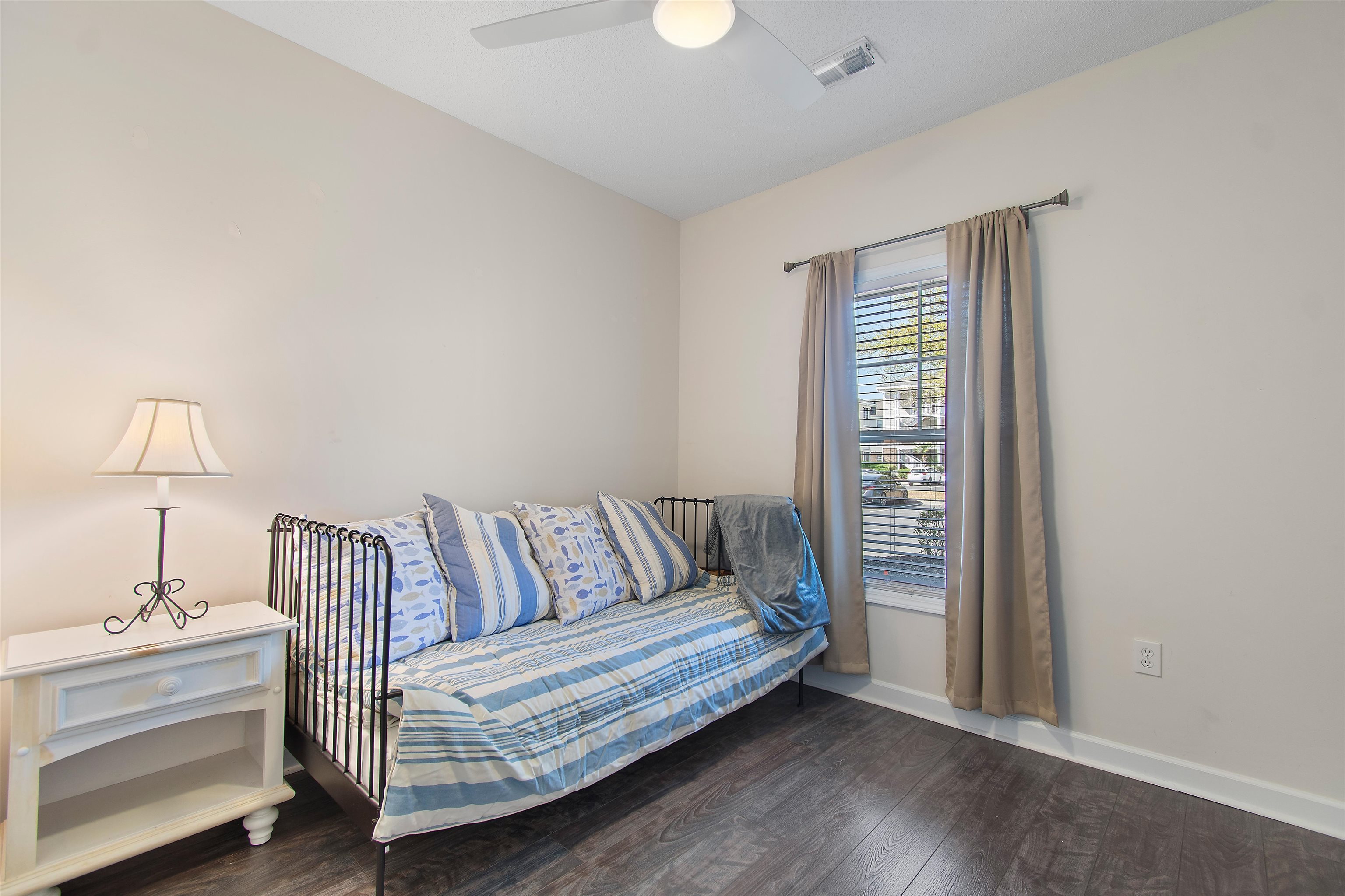 804 Crumpet Ct. Property Photo 24
