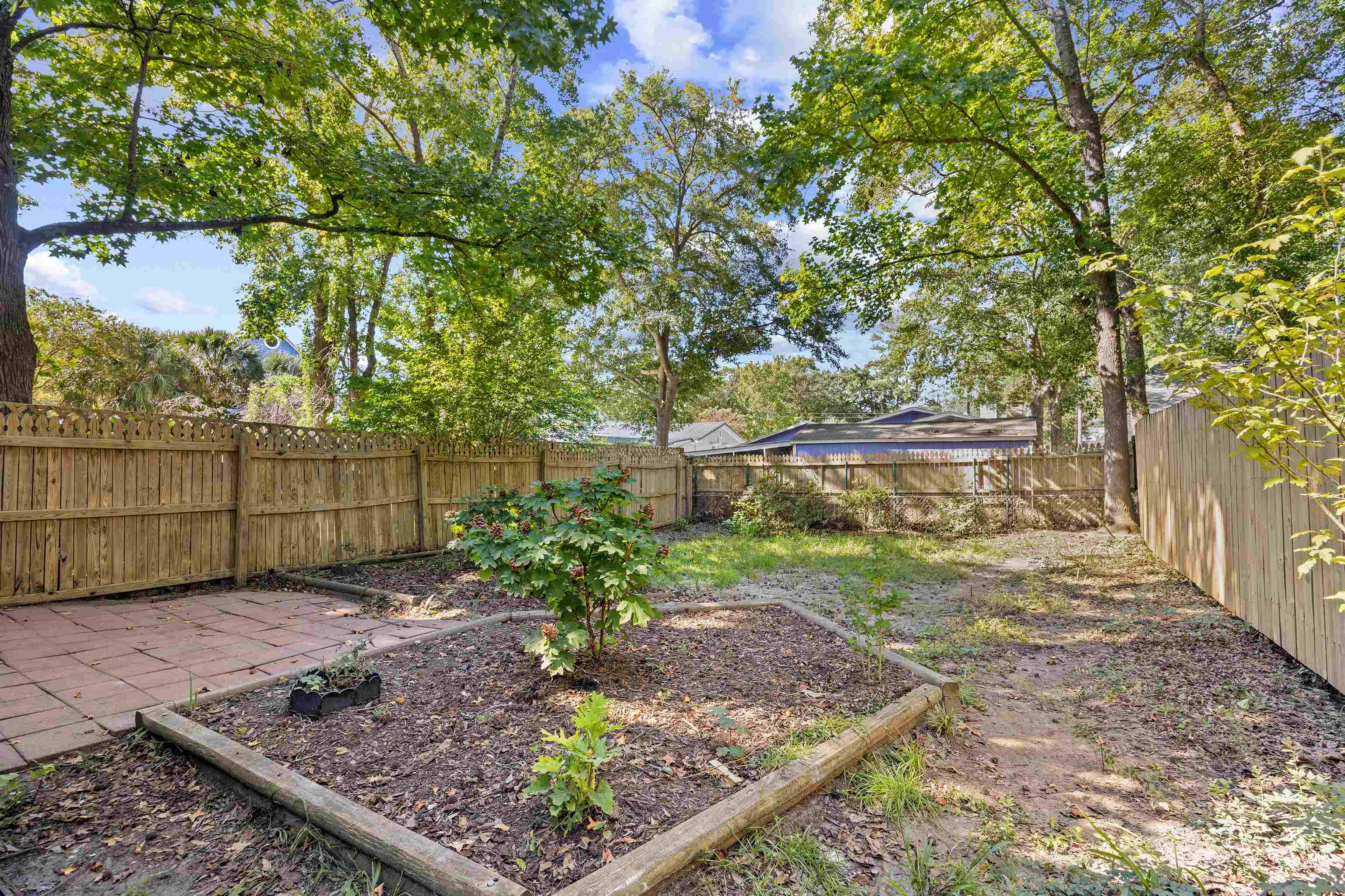 617 Surfside Dr. Property Photo 8