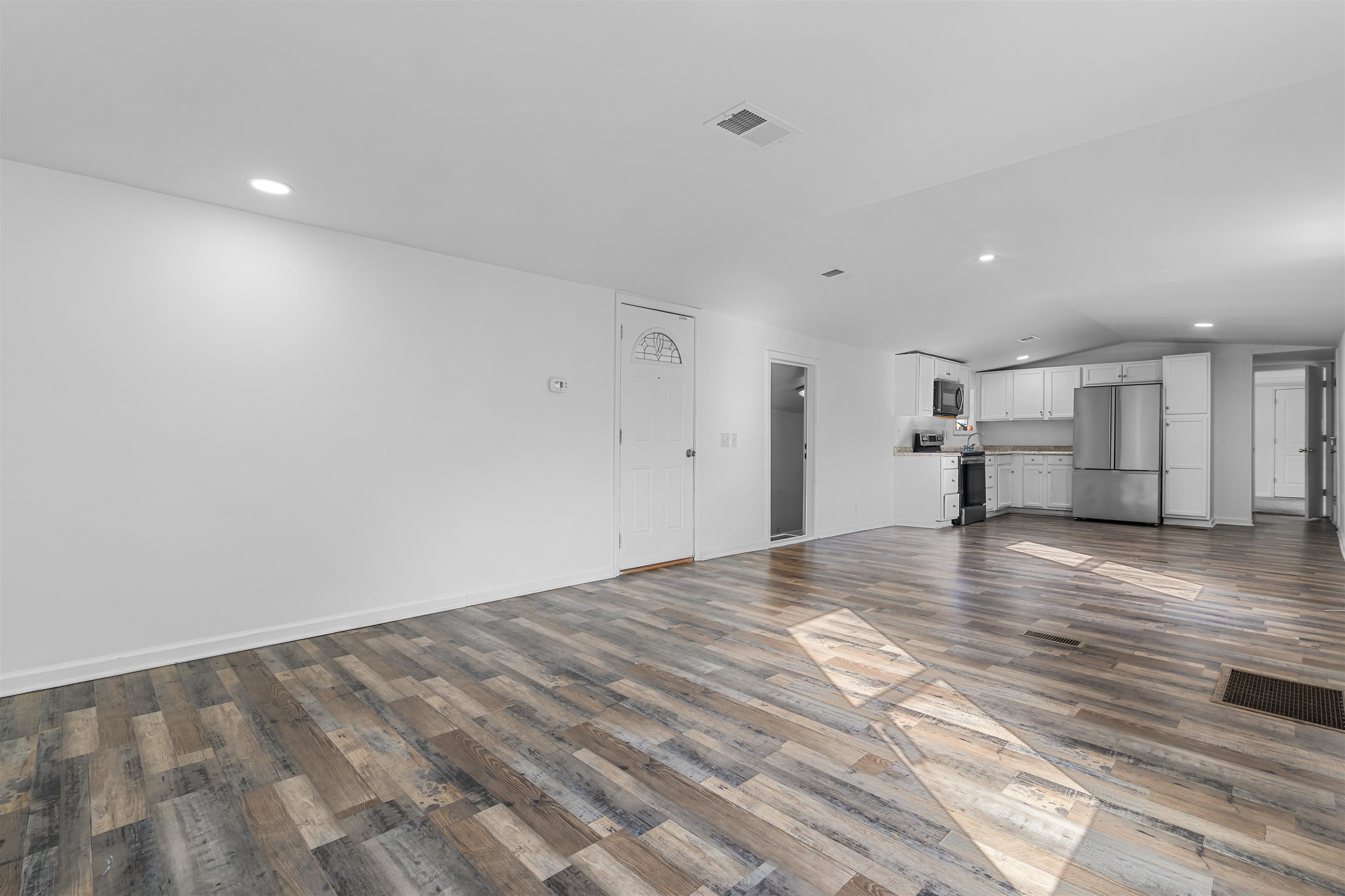 100 Romell Rd. Property Photo 7