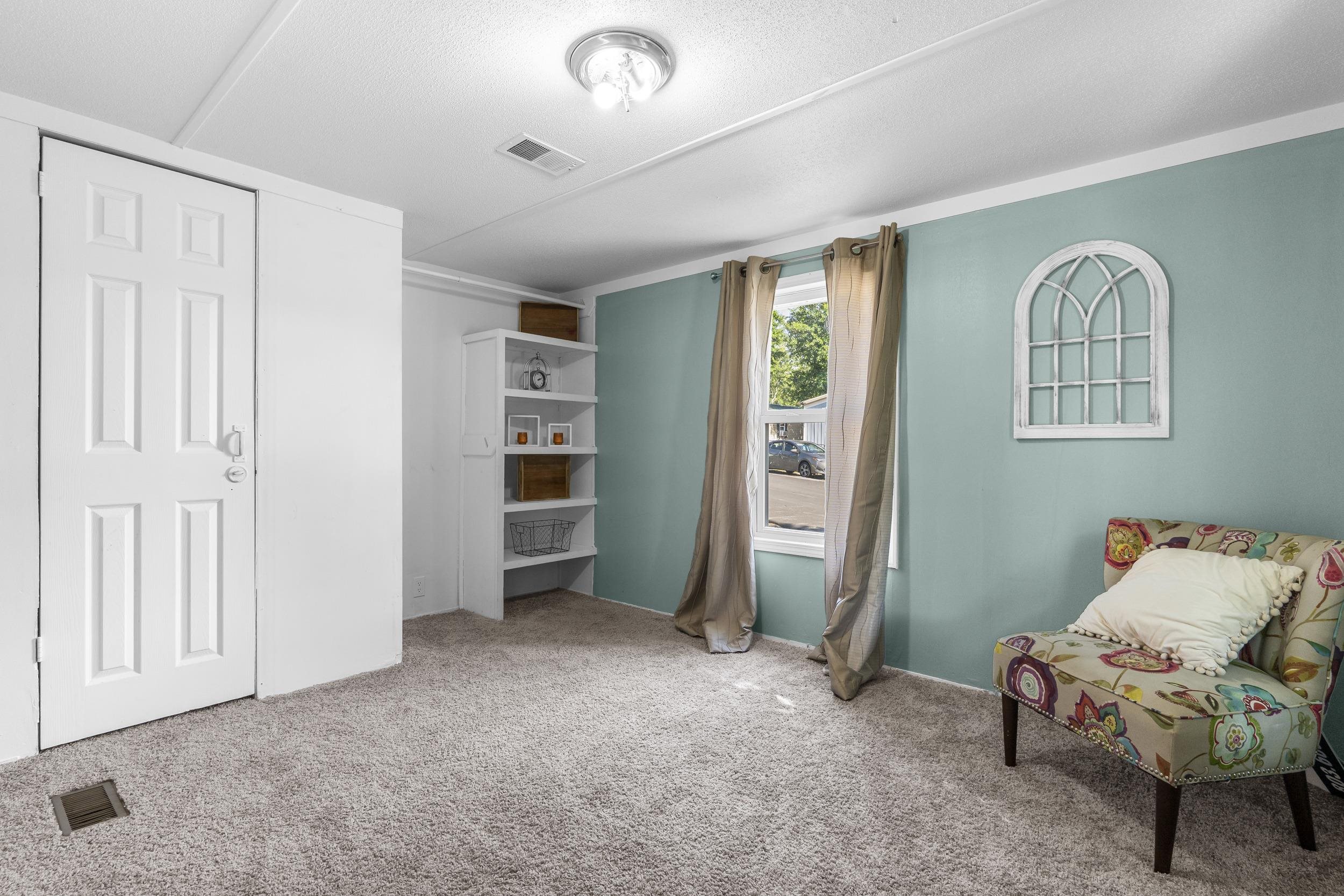 100 Romell Rd. Property Photo 12