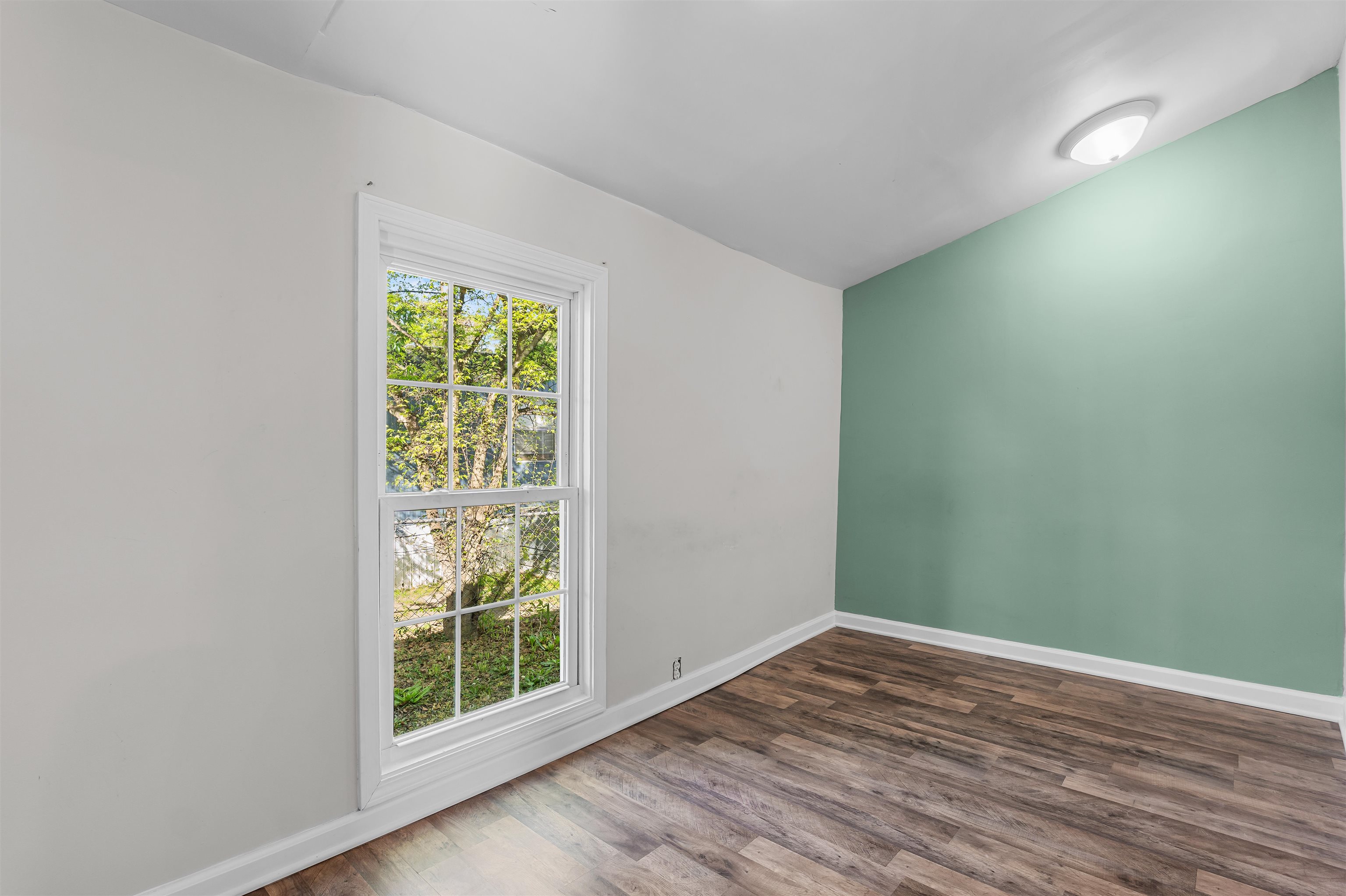 100 Romell Rd. Property Photo 14