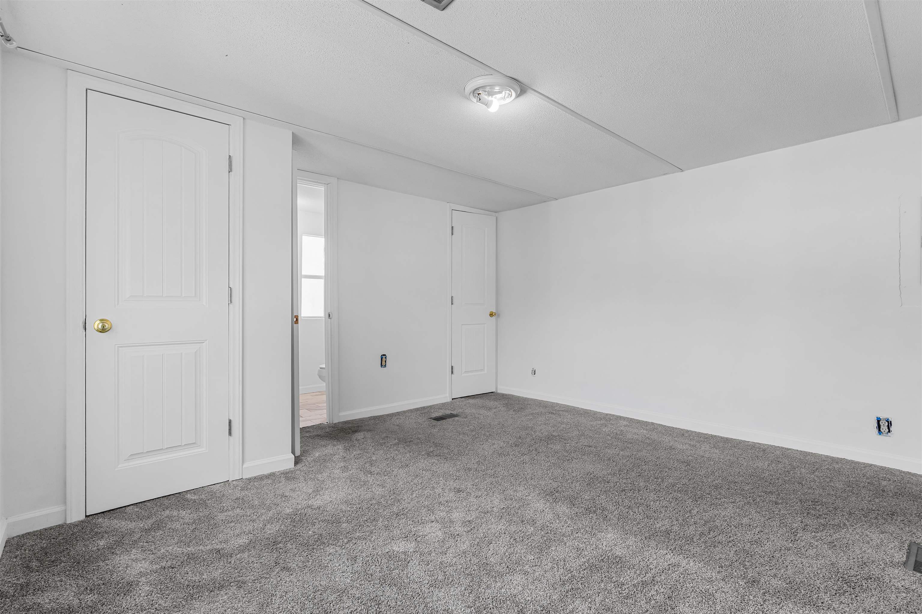 100 Romell Rd. Property Photo 16