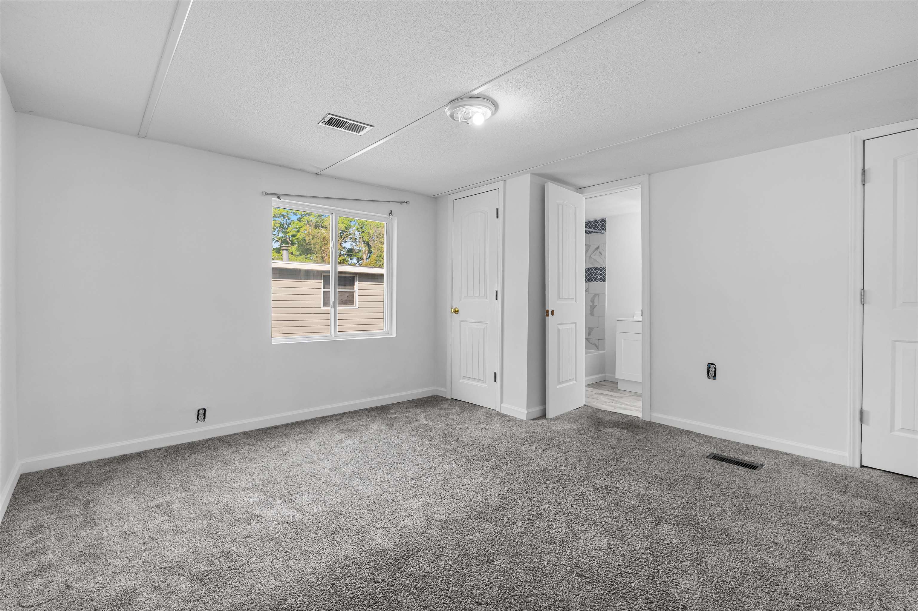 100 Romell Rd. Property Photo 17
