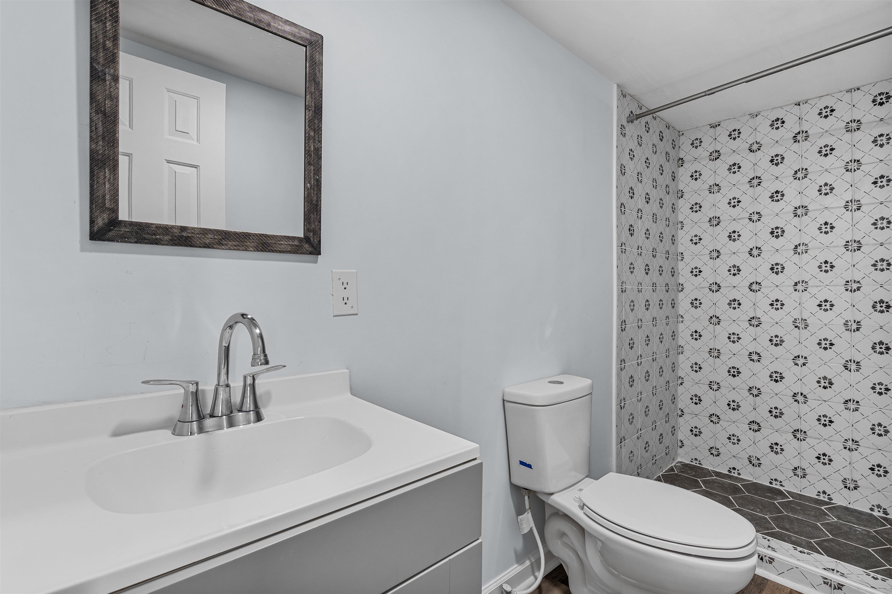 100 Romell Rd. Property Photo 18