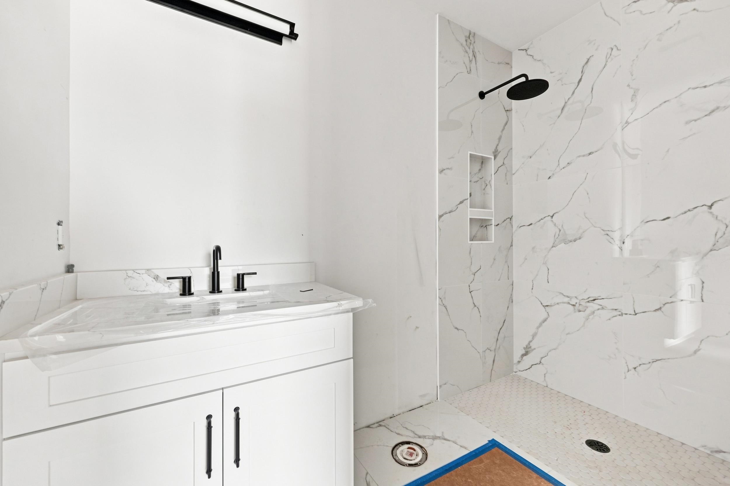 918 Strand Ave. Property Photo 17