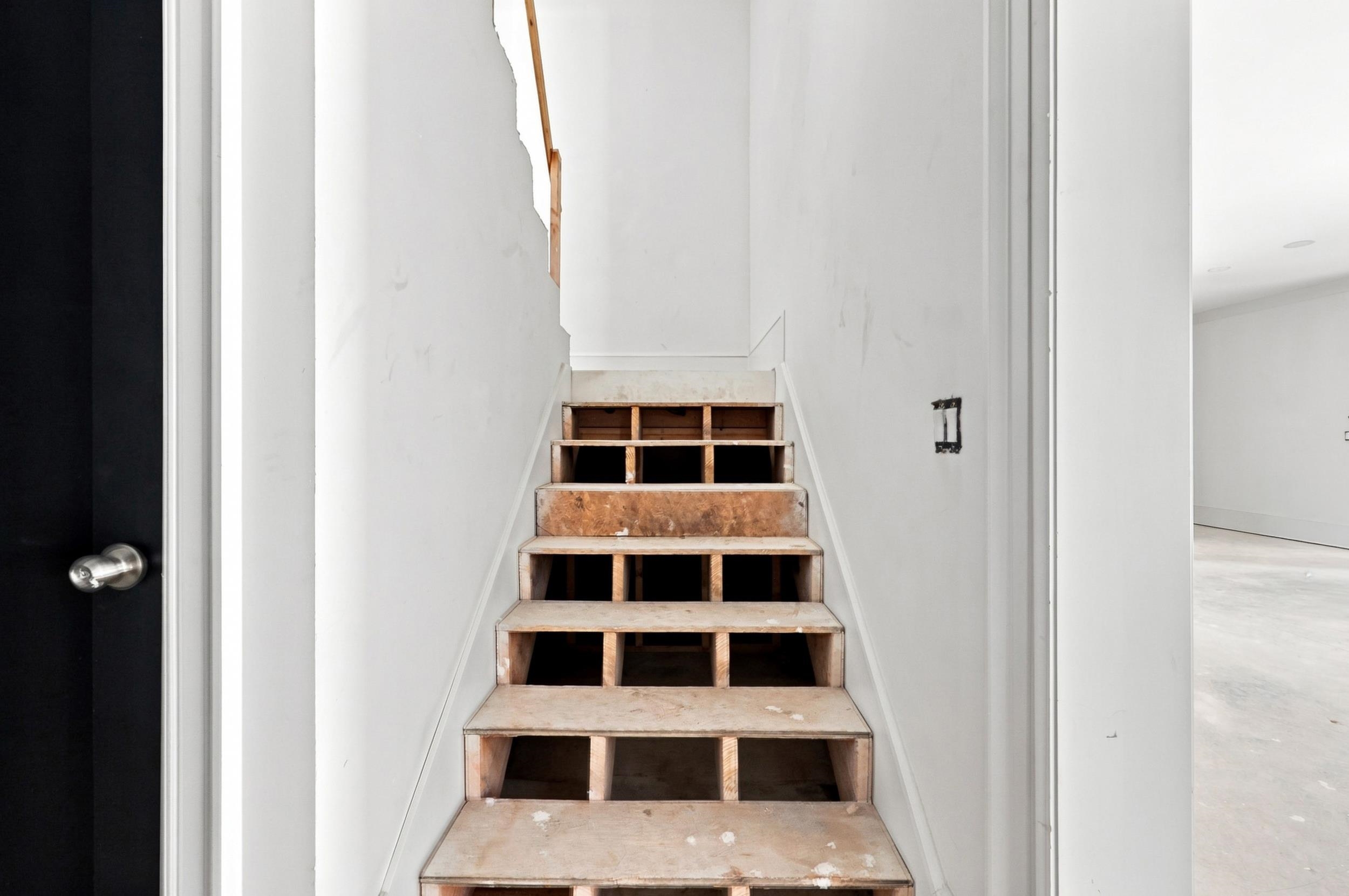 918 Strand Ave. Property Photo 18