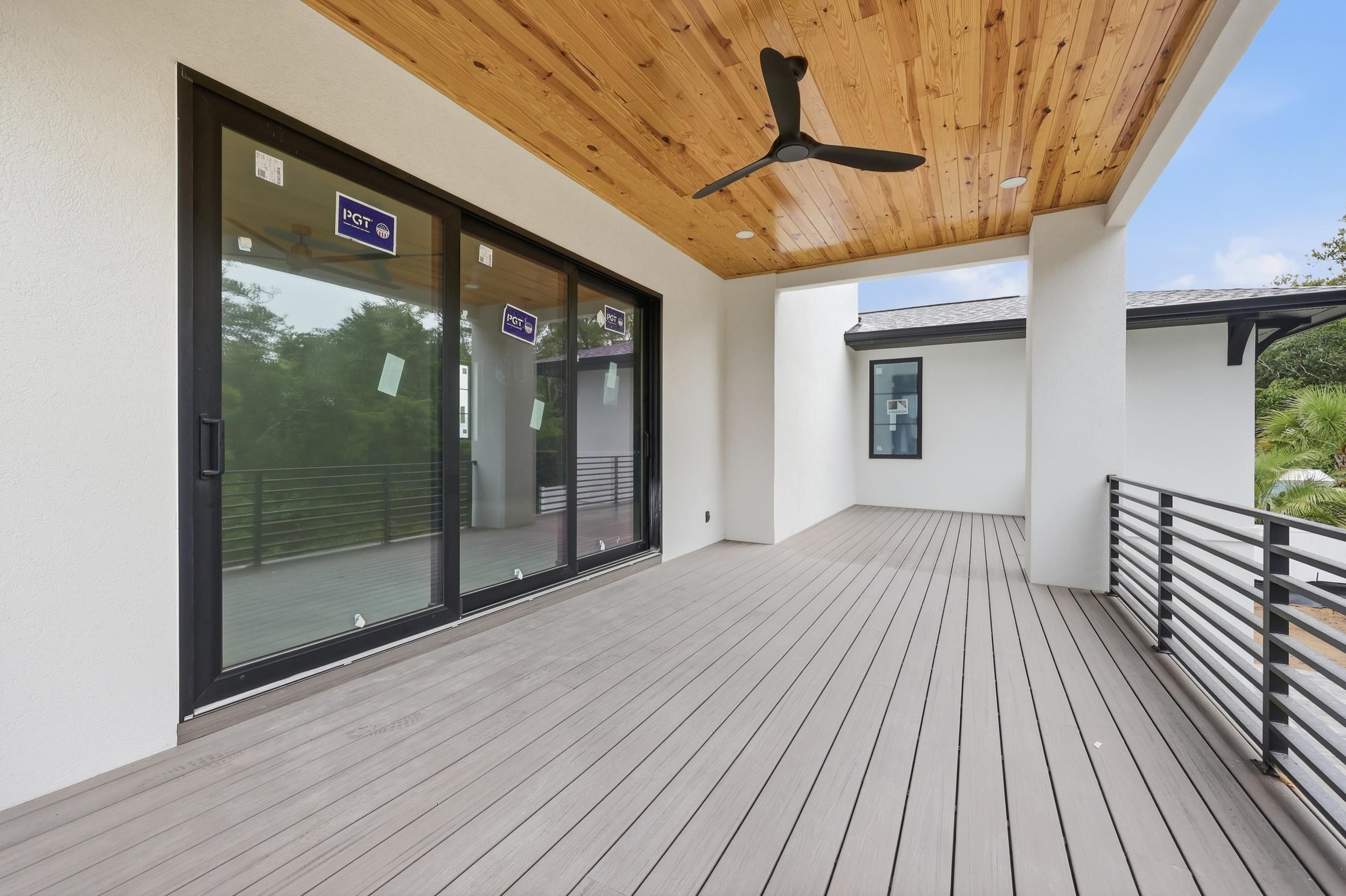 918 Strand Ave. Property Photo 25