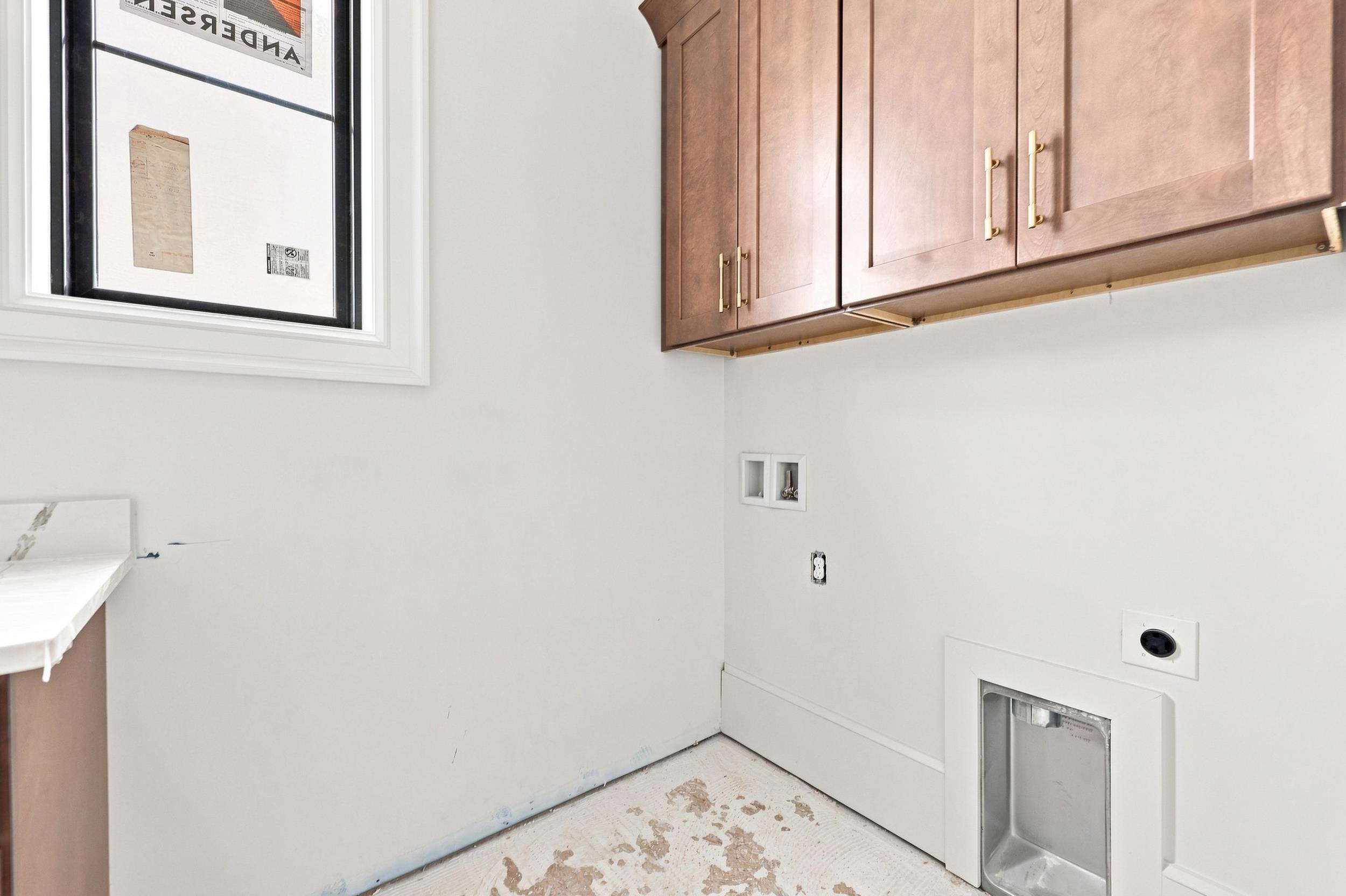 918 Strand Ave. Property Photo 33