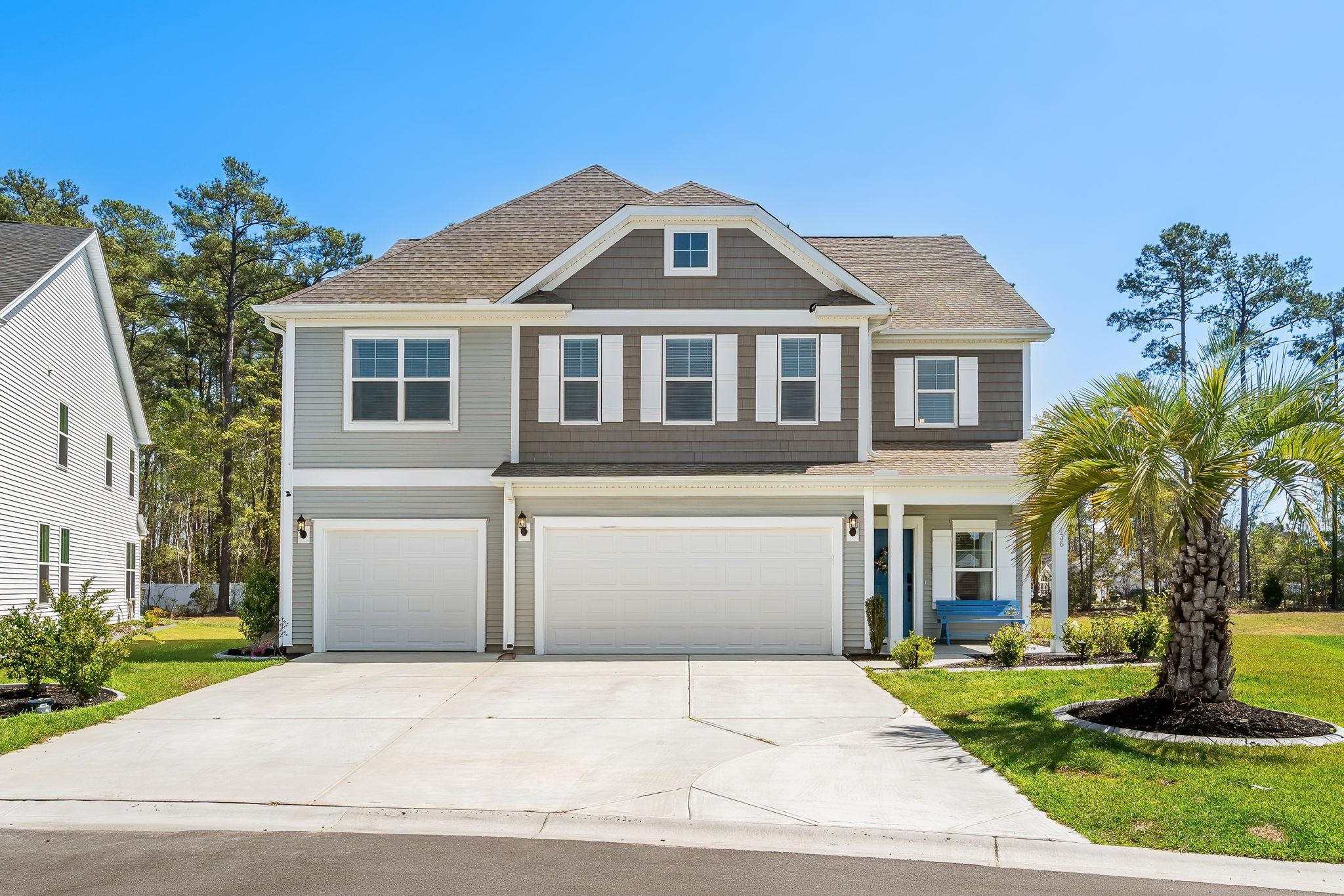 136 Azure Loop Property Photo 1