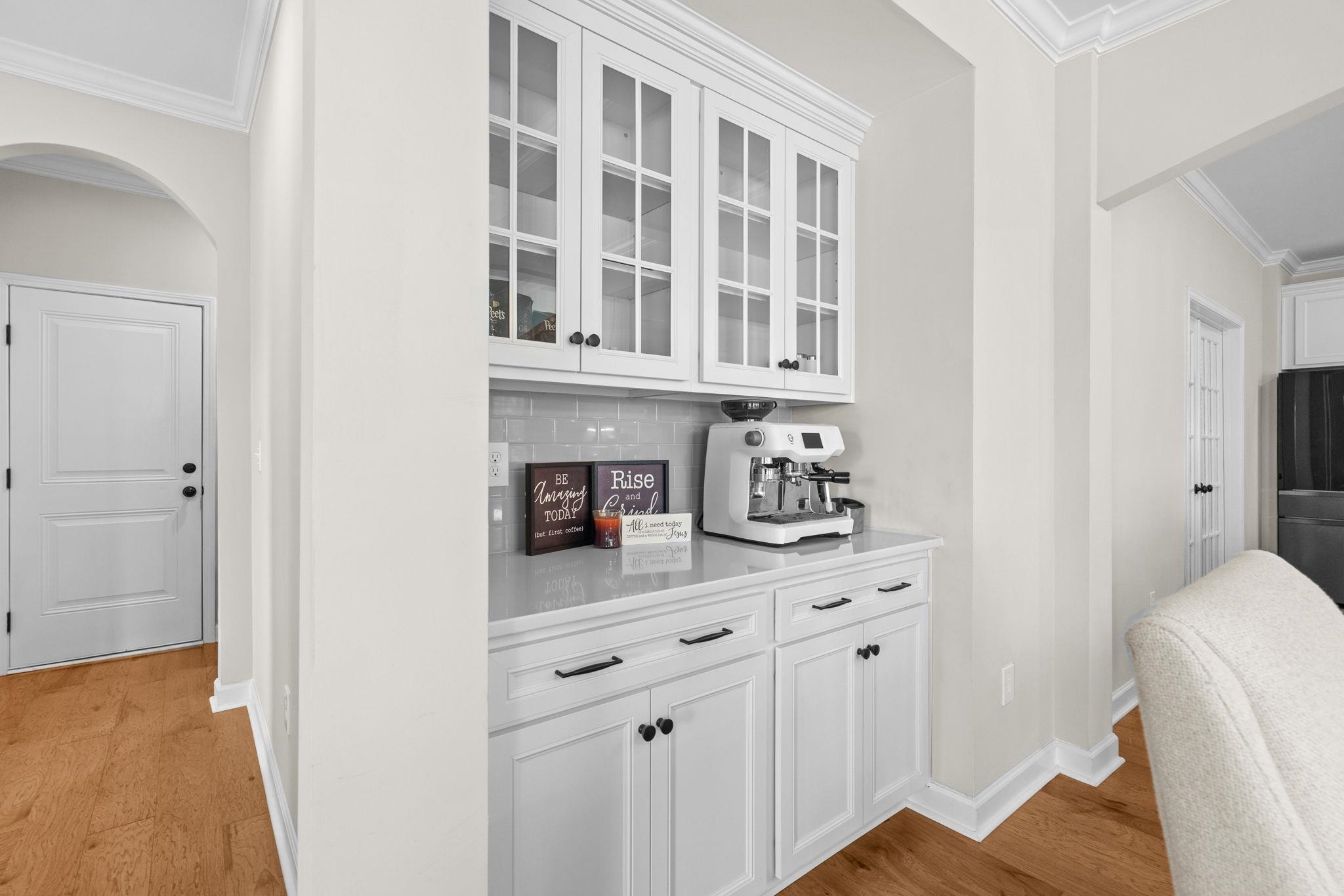136 Azure Loop Property Photo 19
