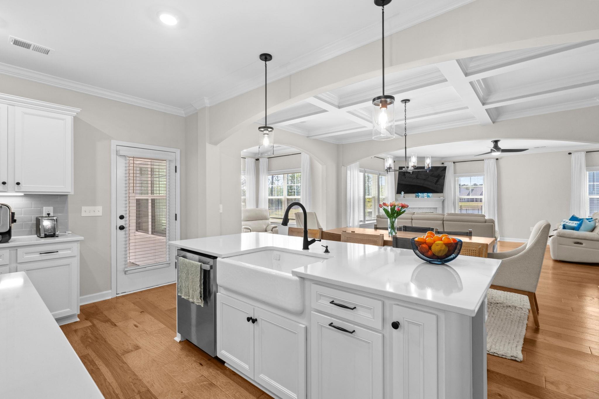 136 Azure Loop Property Photo 21
