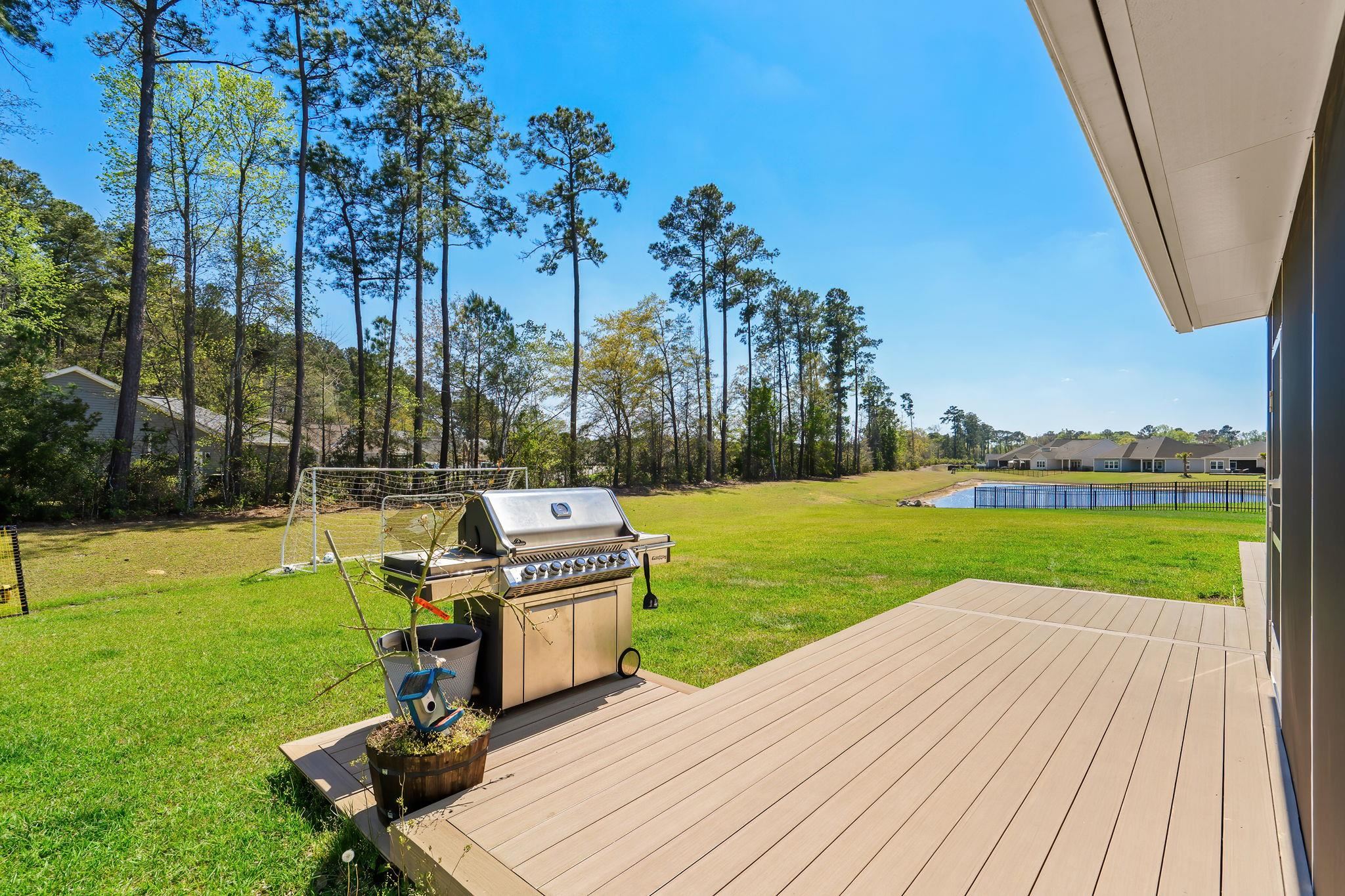 136 Azure Loop Property Photo 26