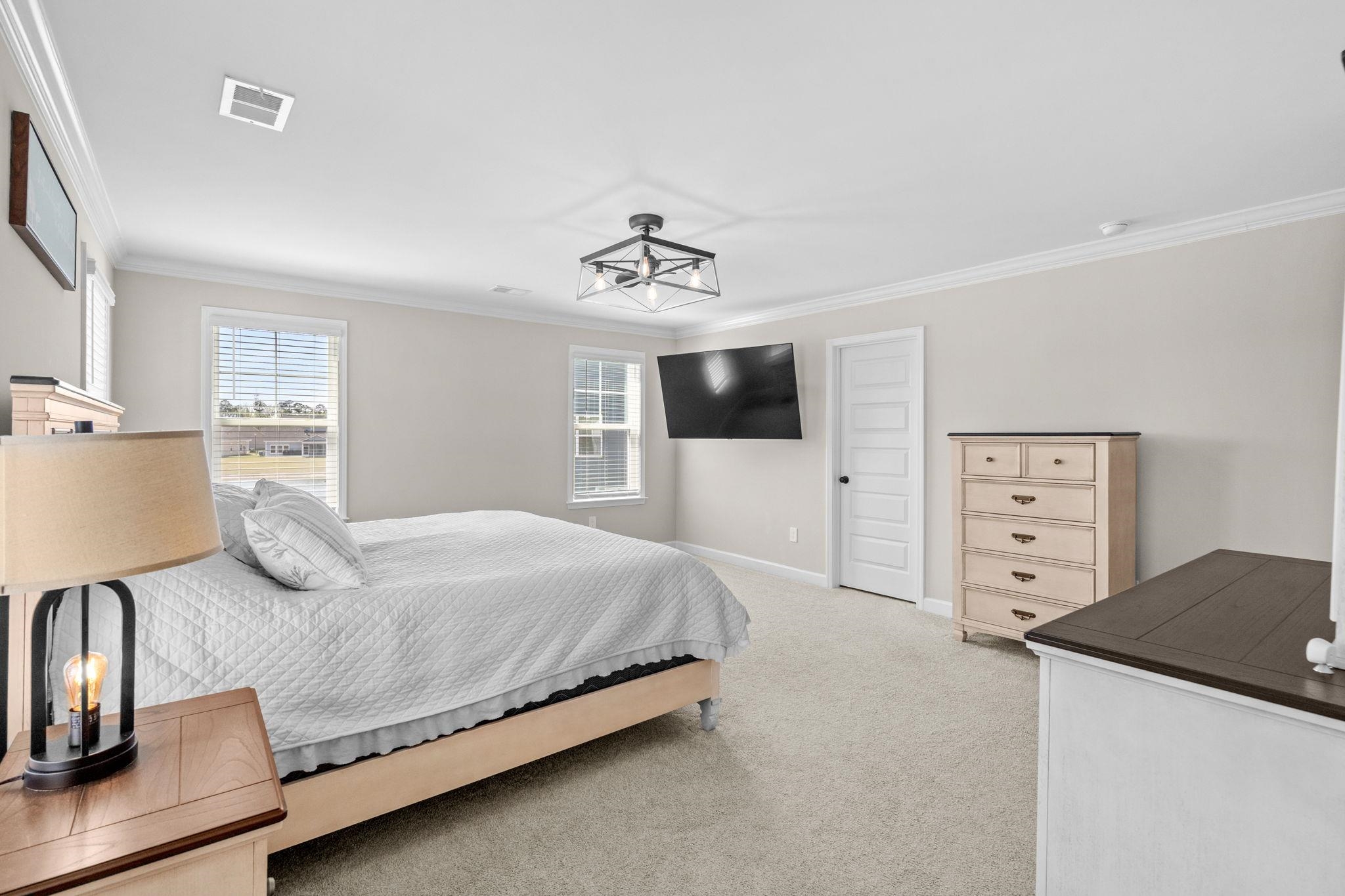 136 Azure Loop Property Photo 33