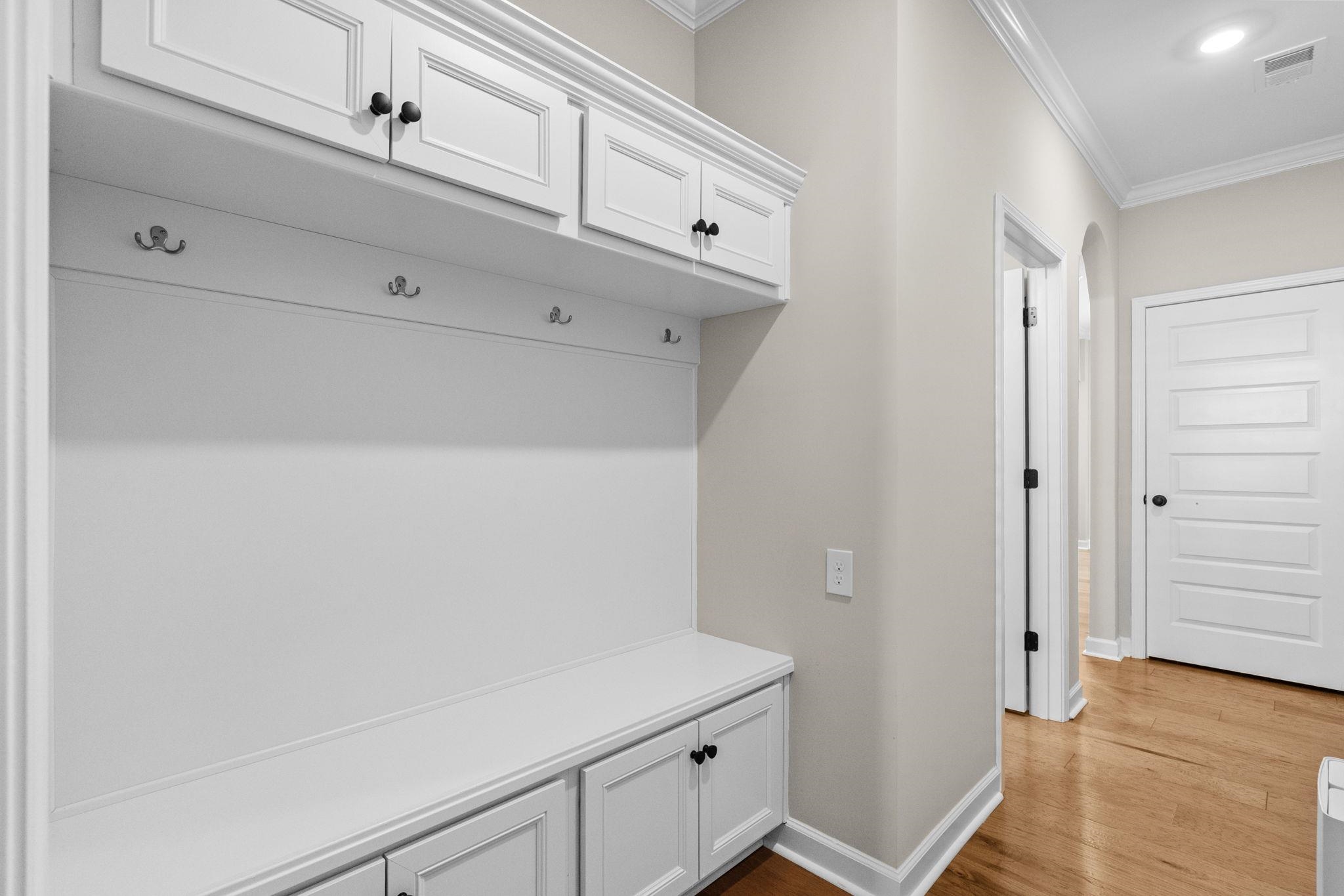 136 Azure Loop Property Photo 49