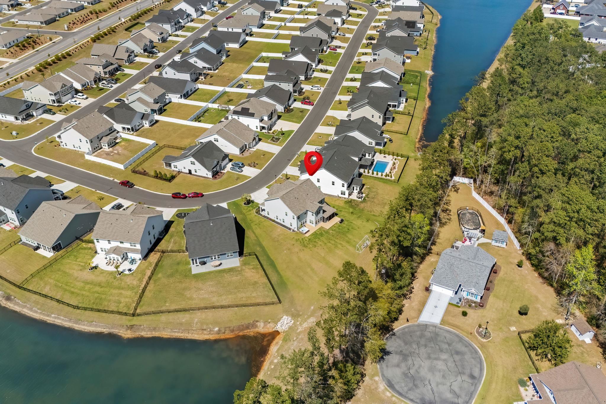 136 Azure Loop Property Photo 52