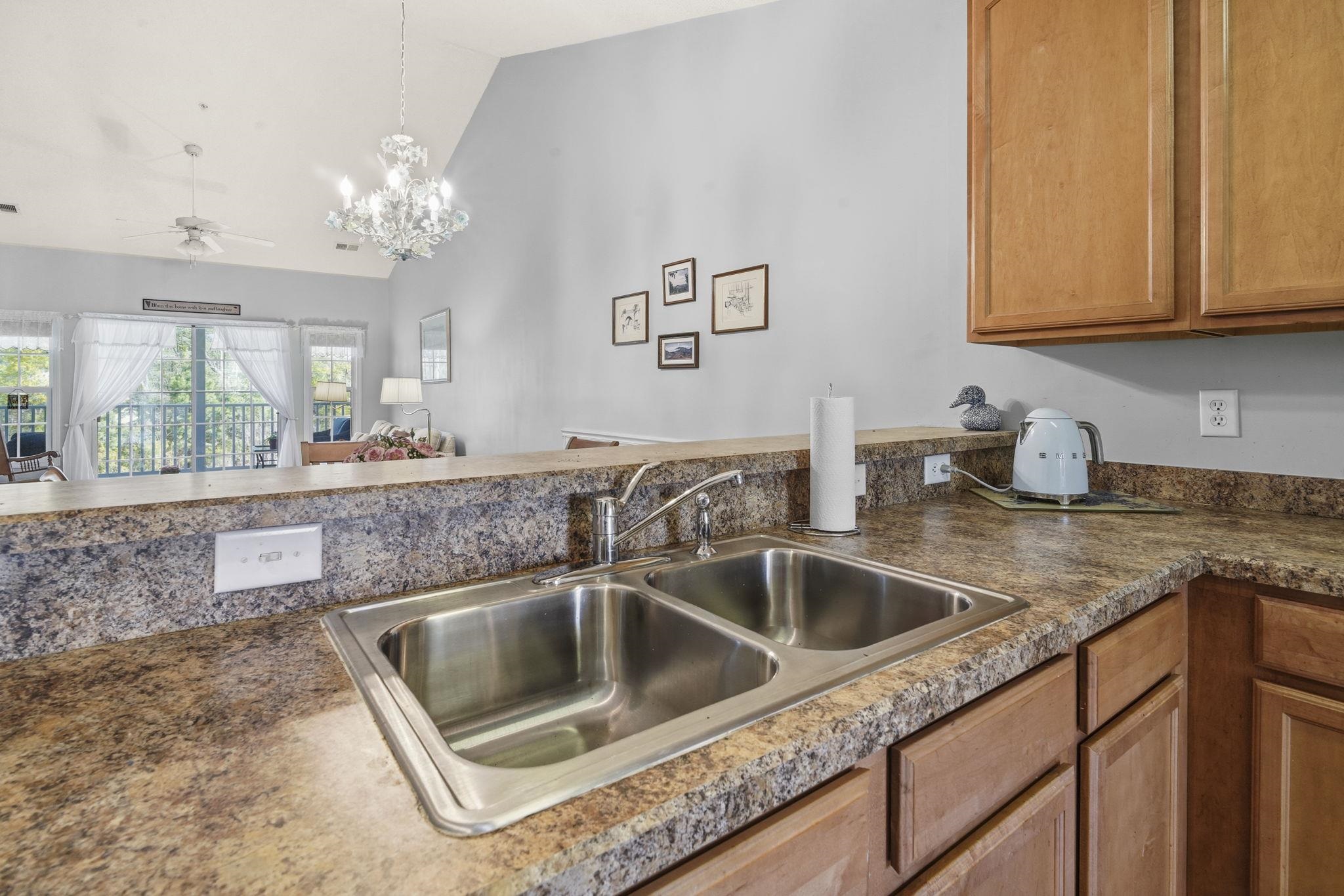 5864 Longwood Dr. Property Photo 9