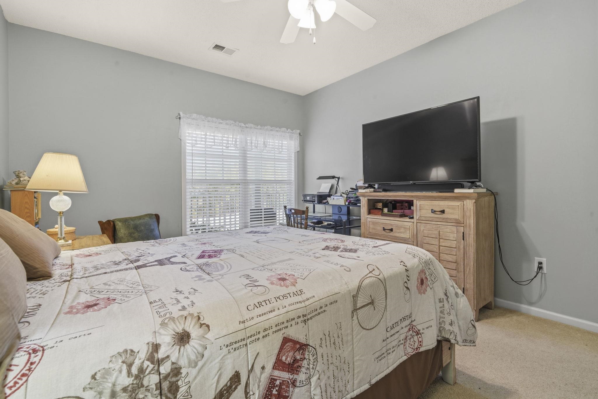 5864 Longwood Dr. Property Photo 23