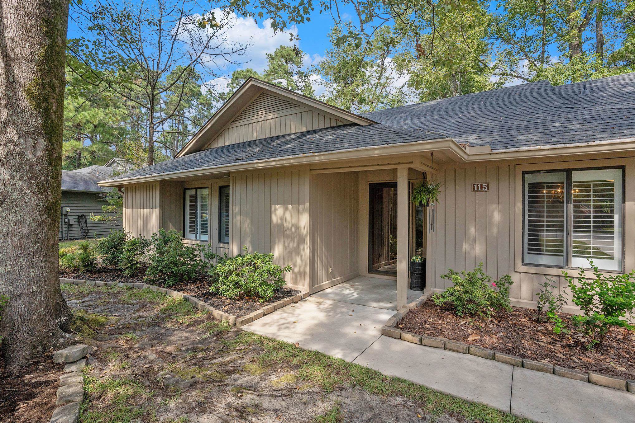115 Hickory Dr. Property Photo 3