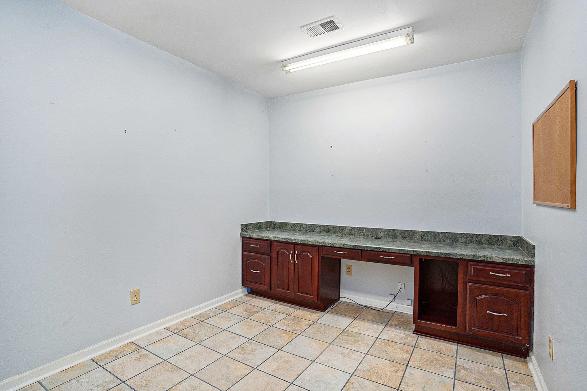 115 Hickory Dr. Property Photo 26