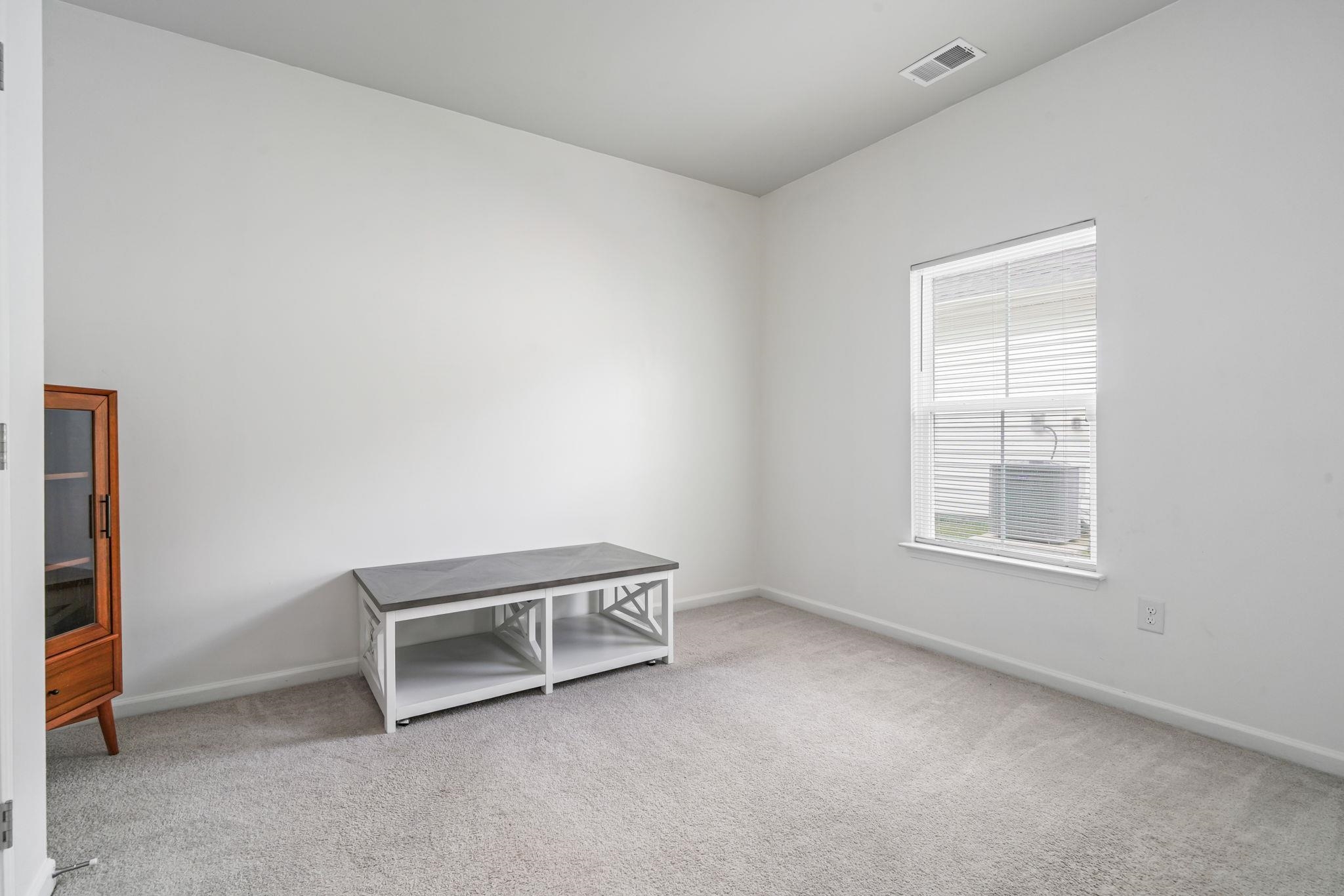208 Augusta Green Way Property Photo 4
