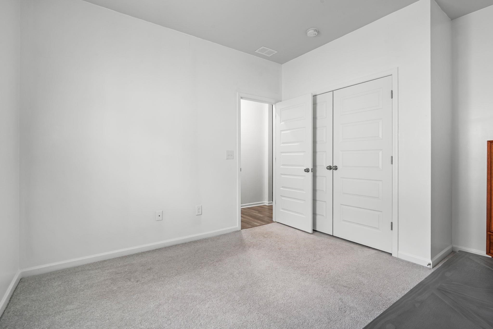208 Augusta Green Way Property Photo 5