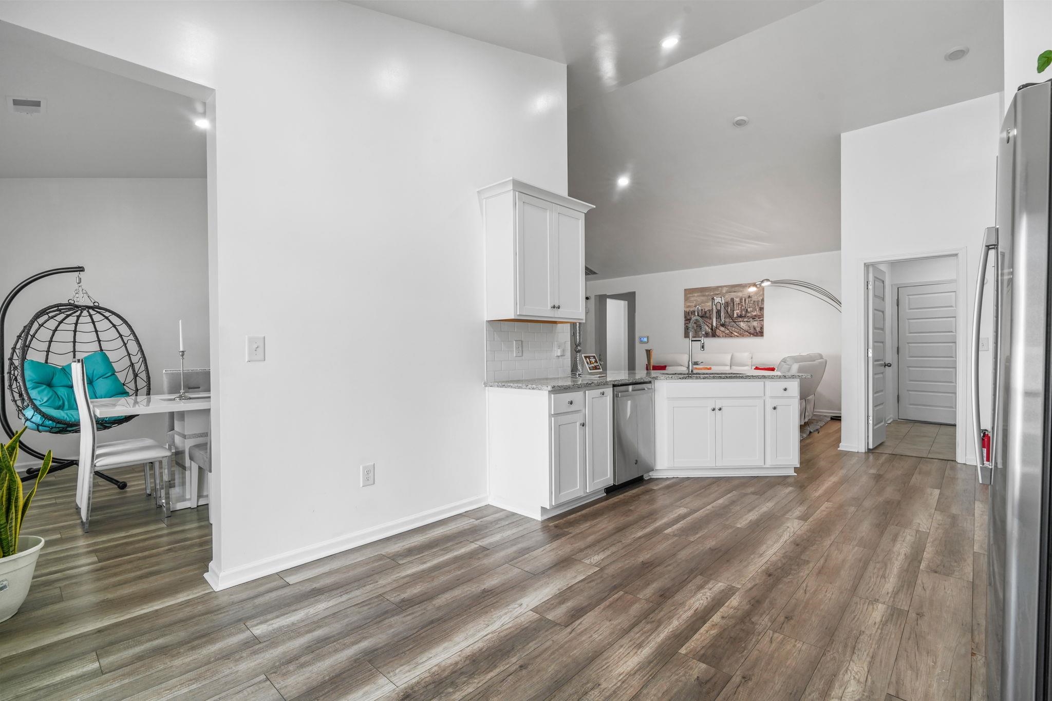 208 Augusta Green Way Property Photo 12