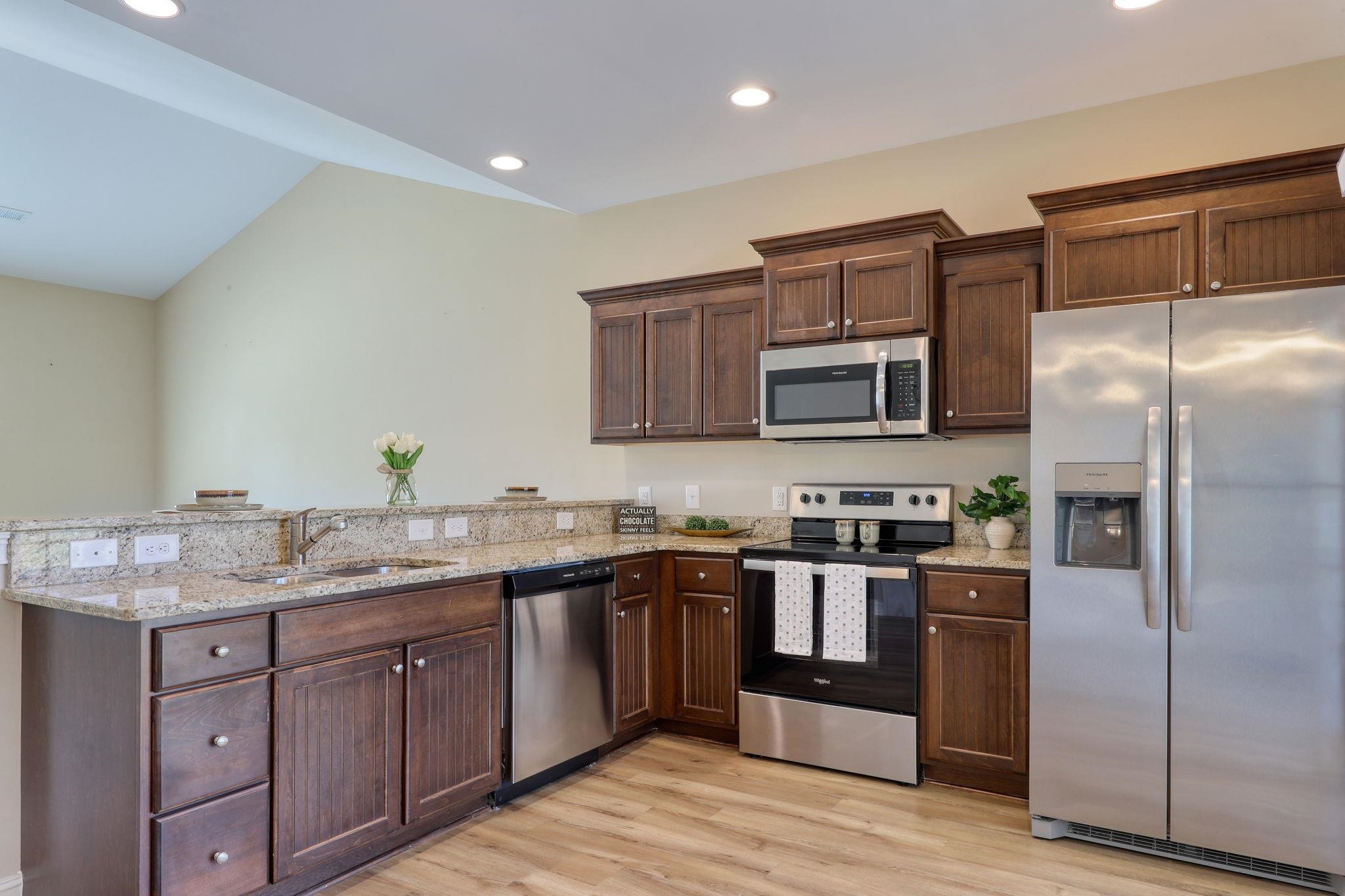 507 Whiddy Loop Property Photo 12