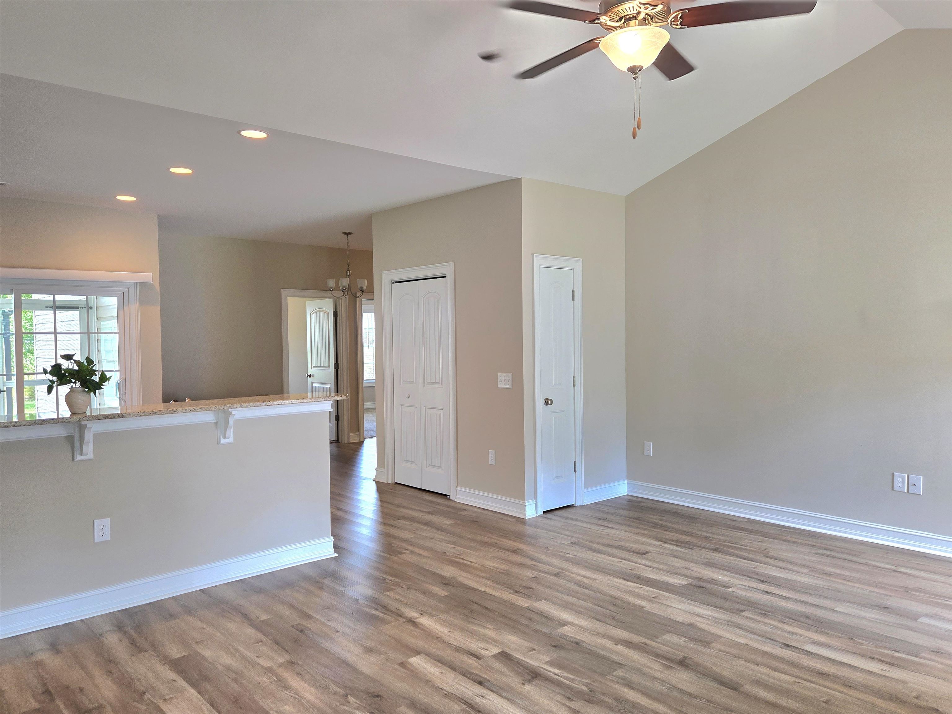 507 Whiddy Loop Property Photo 25