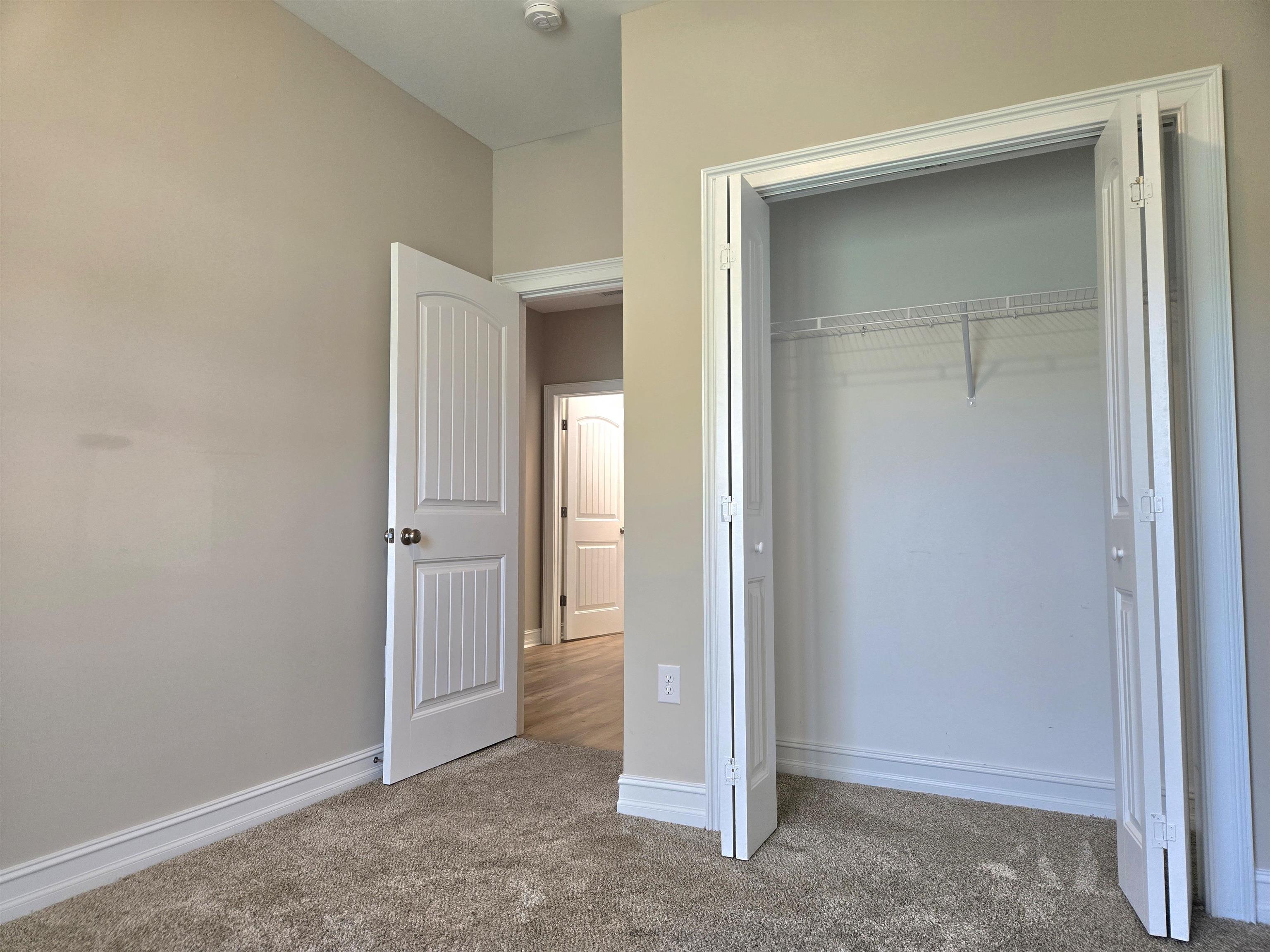 507 Whiddy Loop Property Photo 42