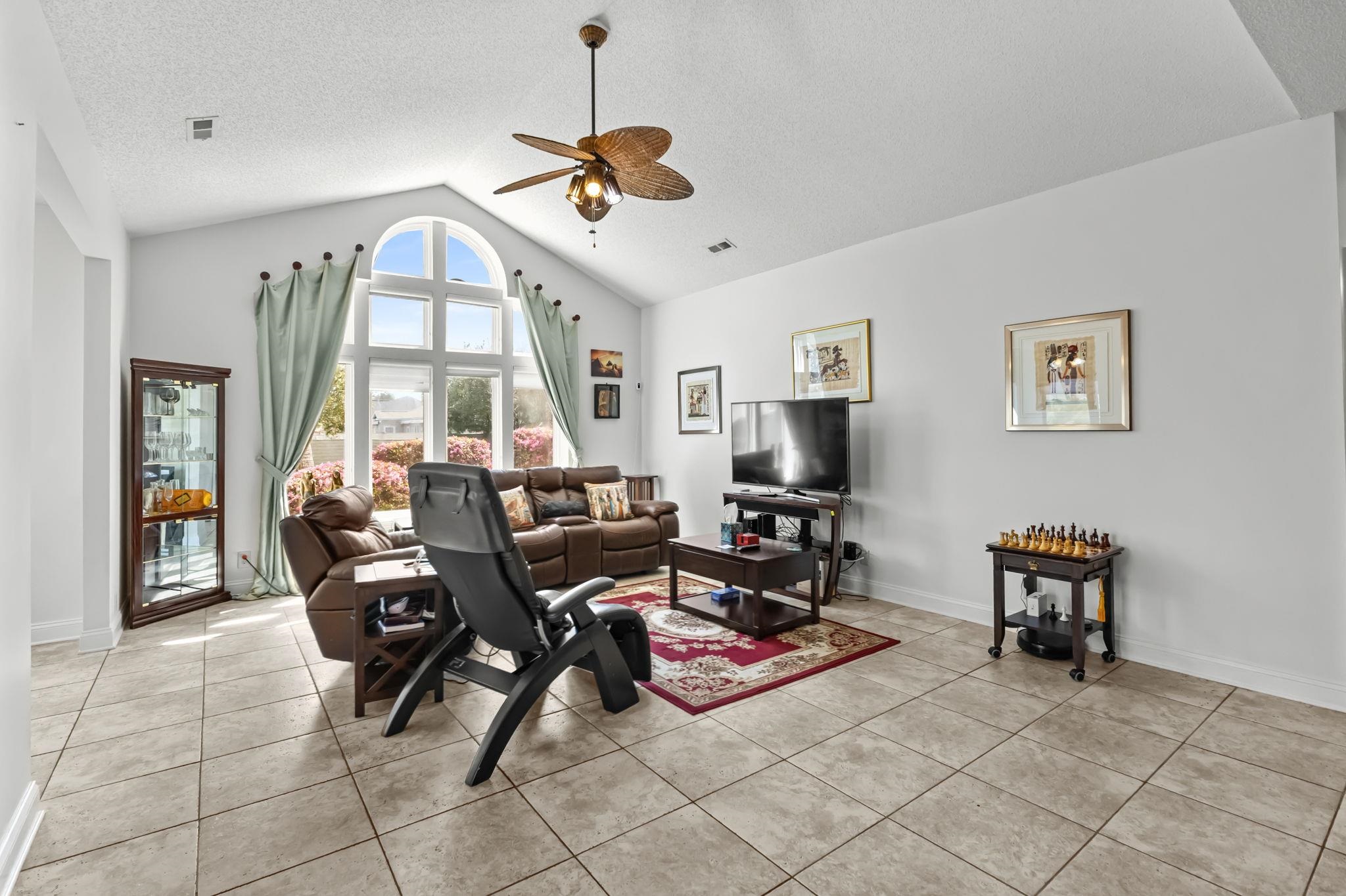 1459 Saint Thomas Circle Property Photo 6