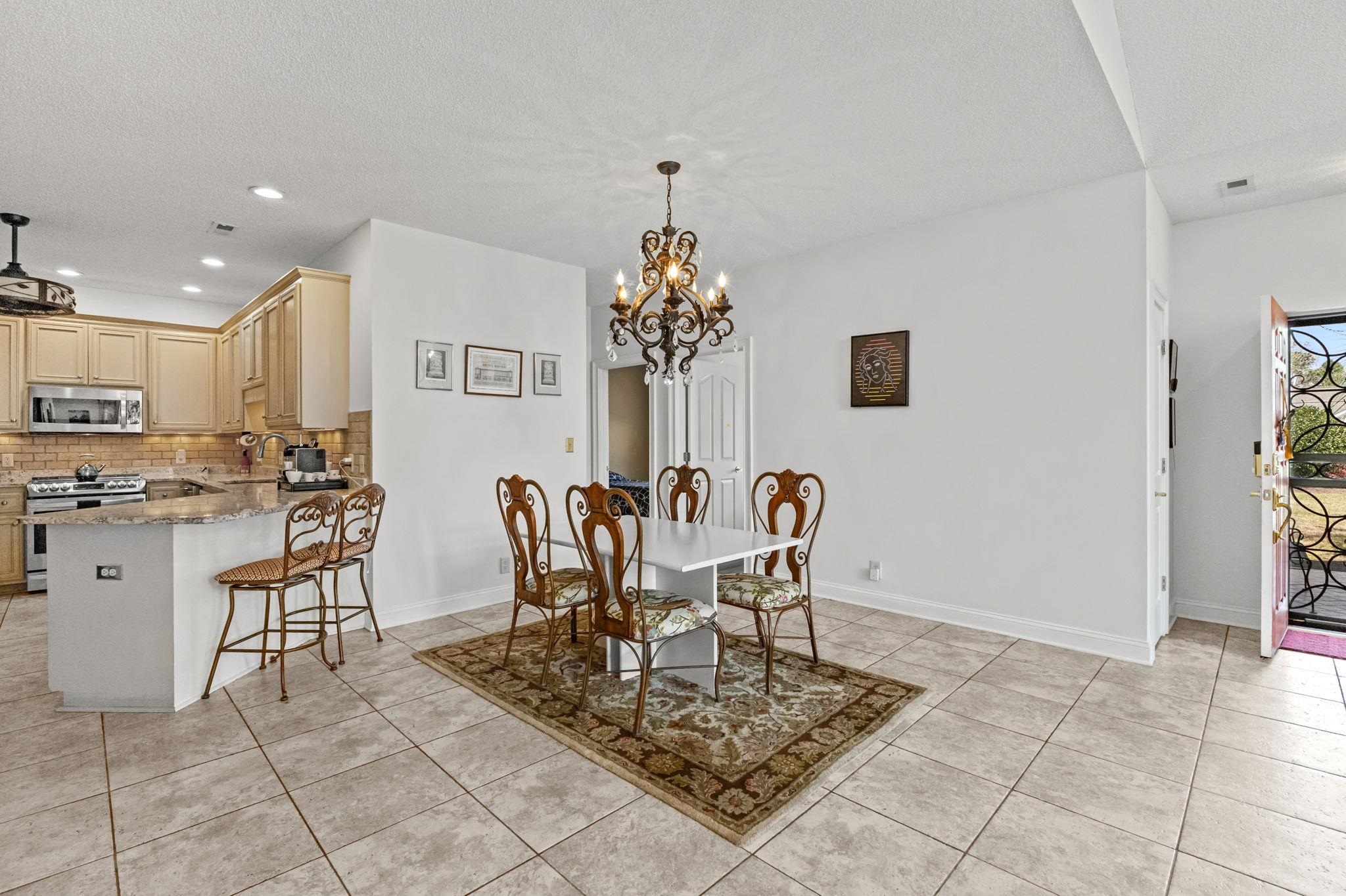 1459 Saint Thomas Circle Property Photo 10