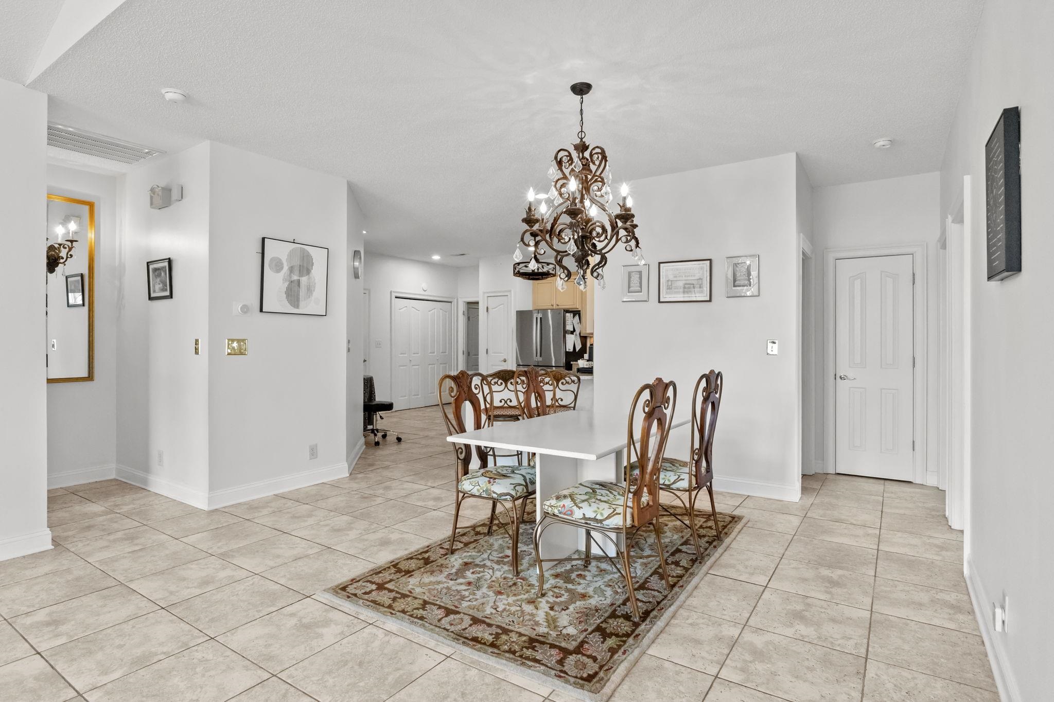 1459 Saint Thomas Circle Property Photo 12