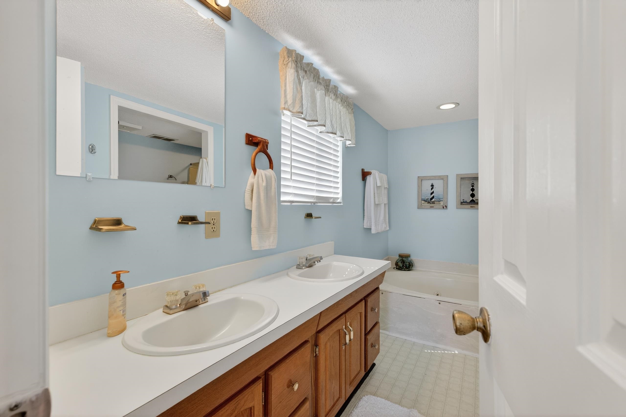301 N Waccamaw Dr. Property Photo 24