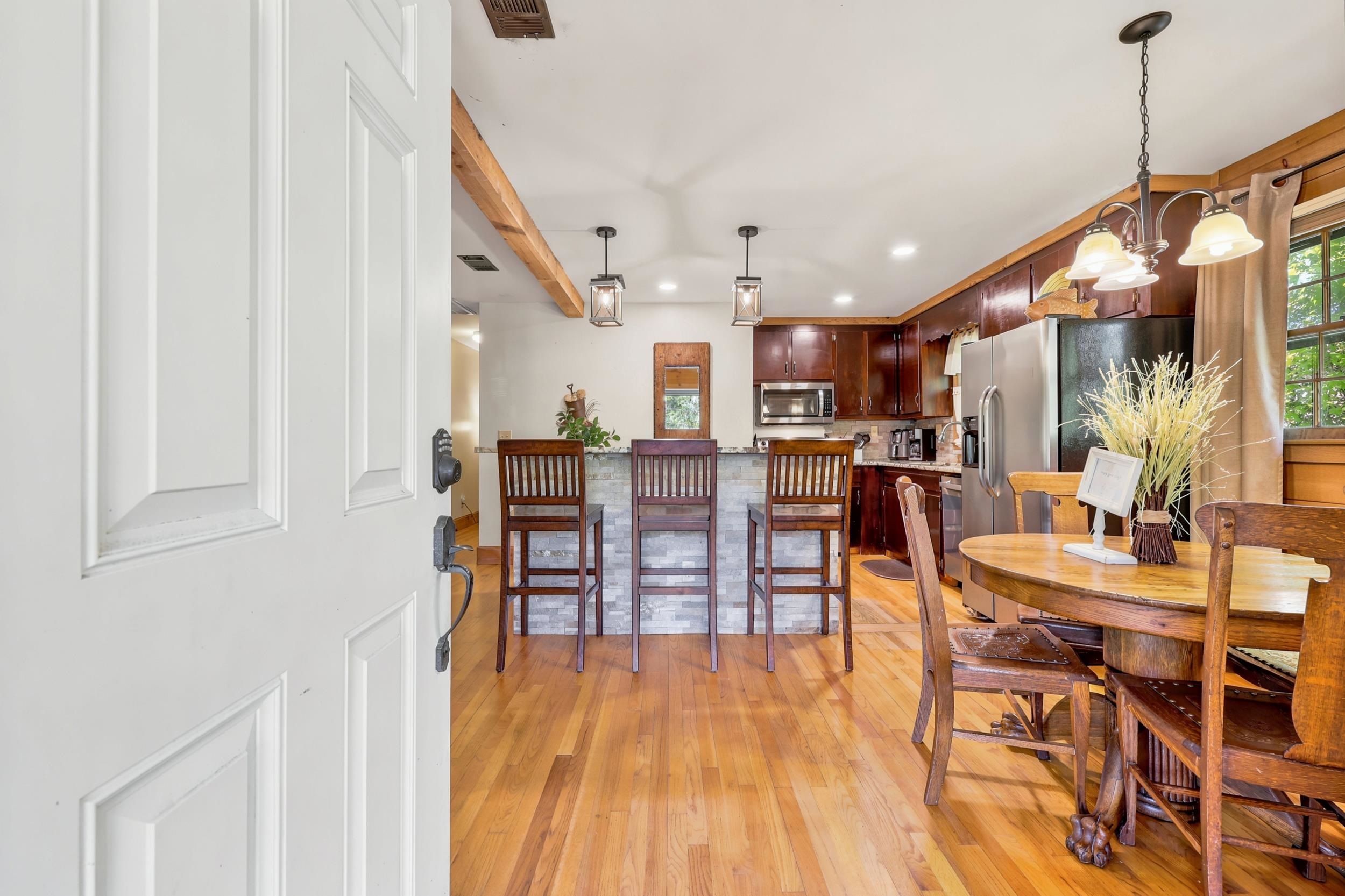 2419 Hilton Dr. Property Photo 25