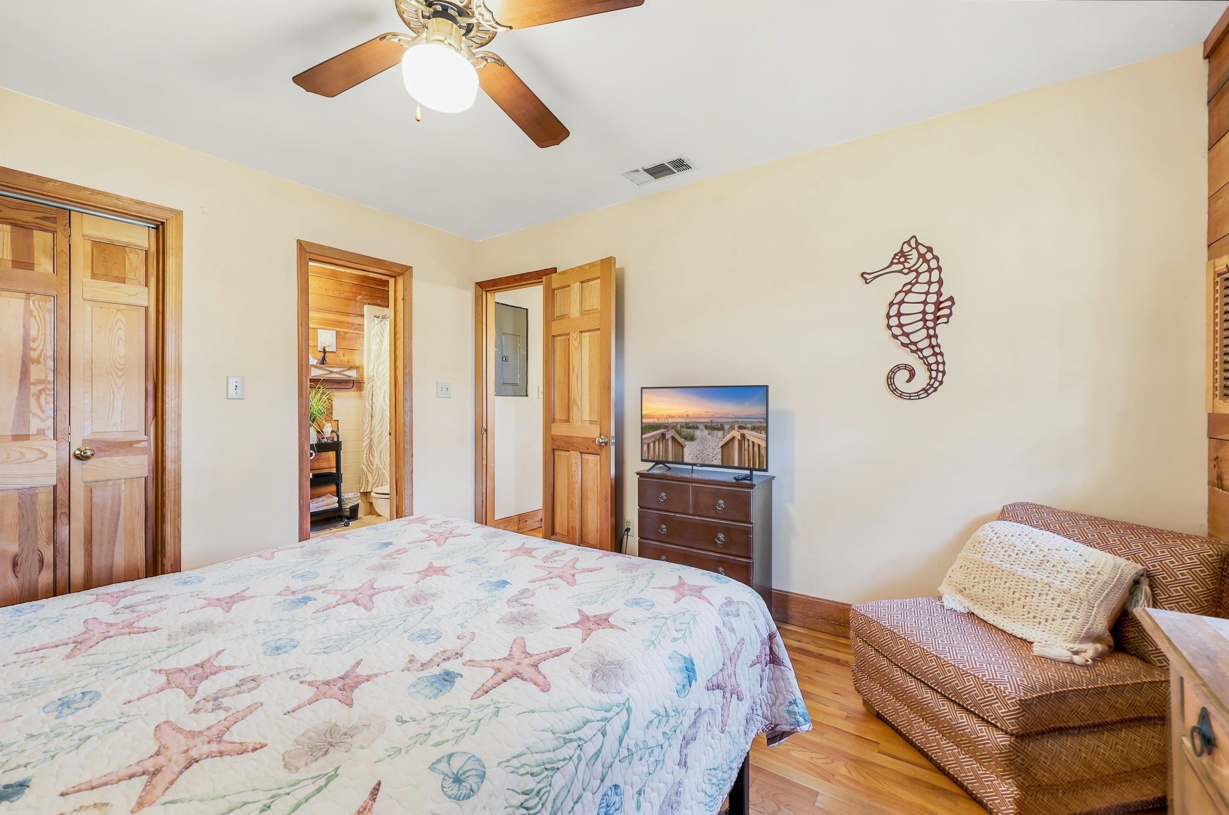 2419 Hilton Dr. Property Photo 42